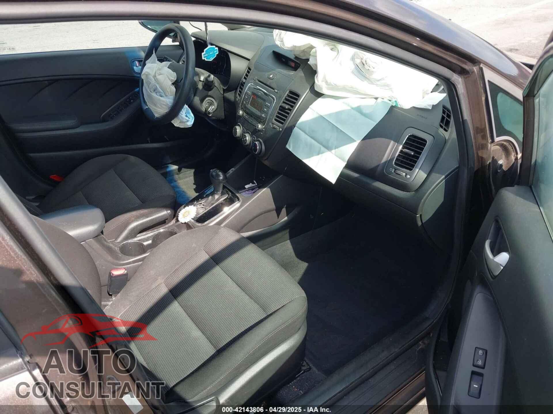 KIA FORTE 2017 - 3KPFK4A77HE094677