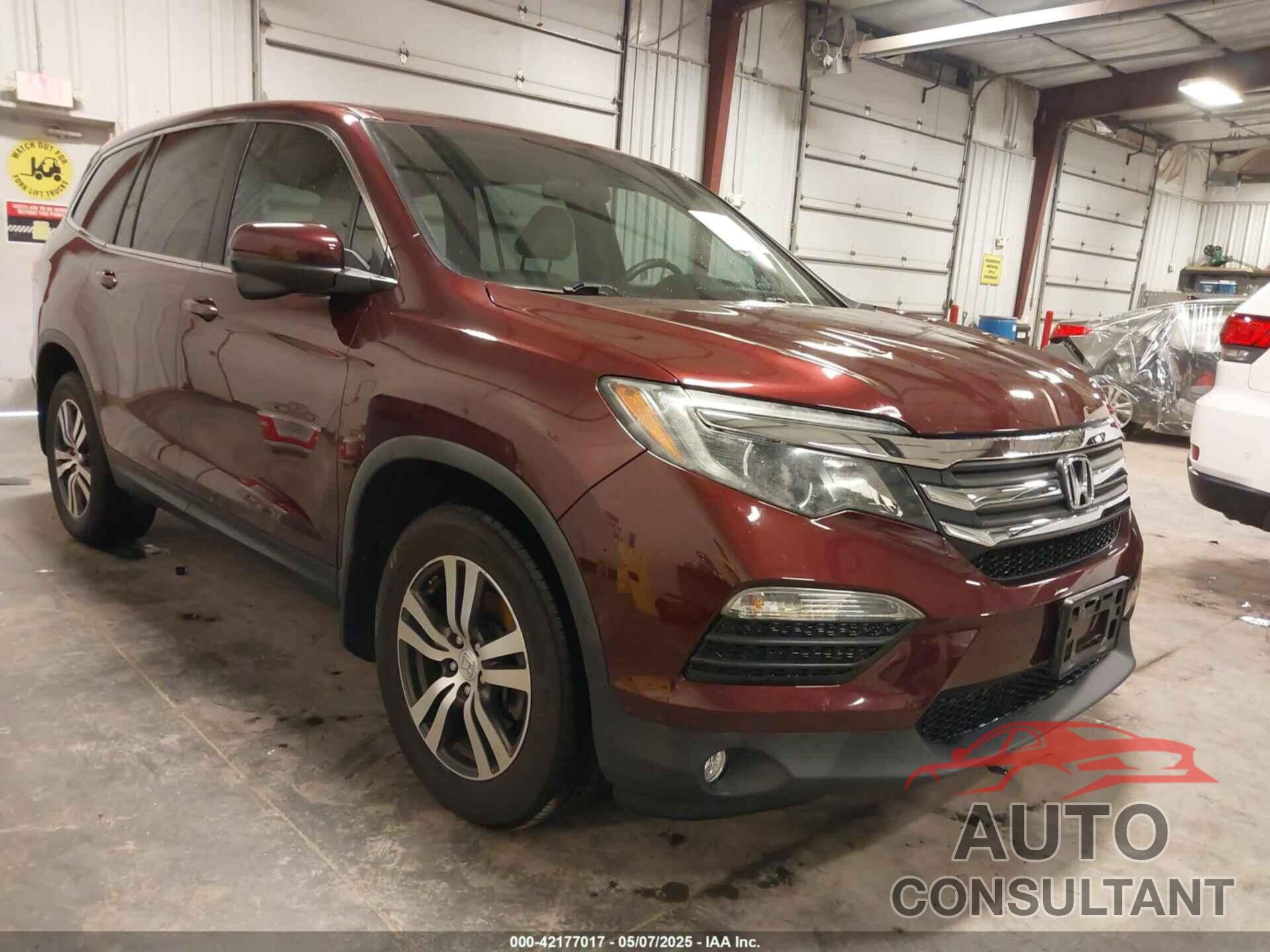 HONDA PILOT 2017 - 5FNYF6H36HB037537
