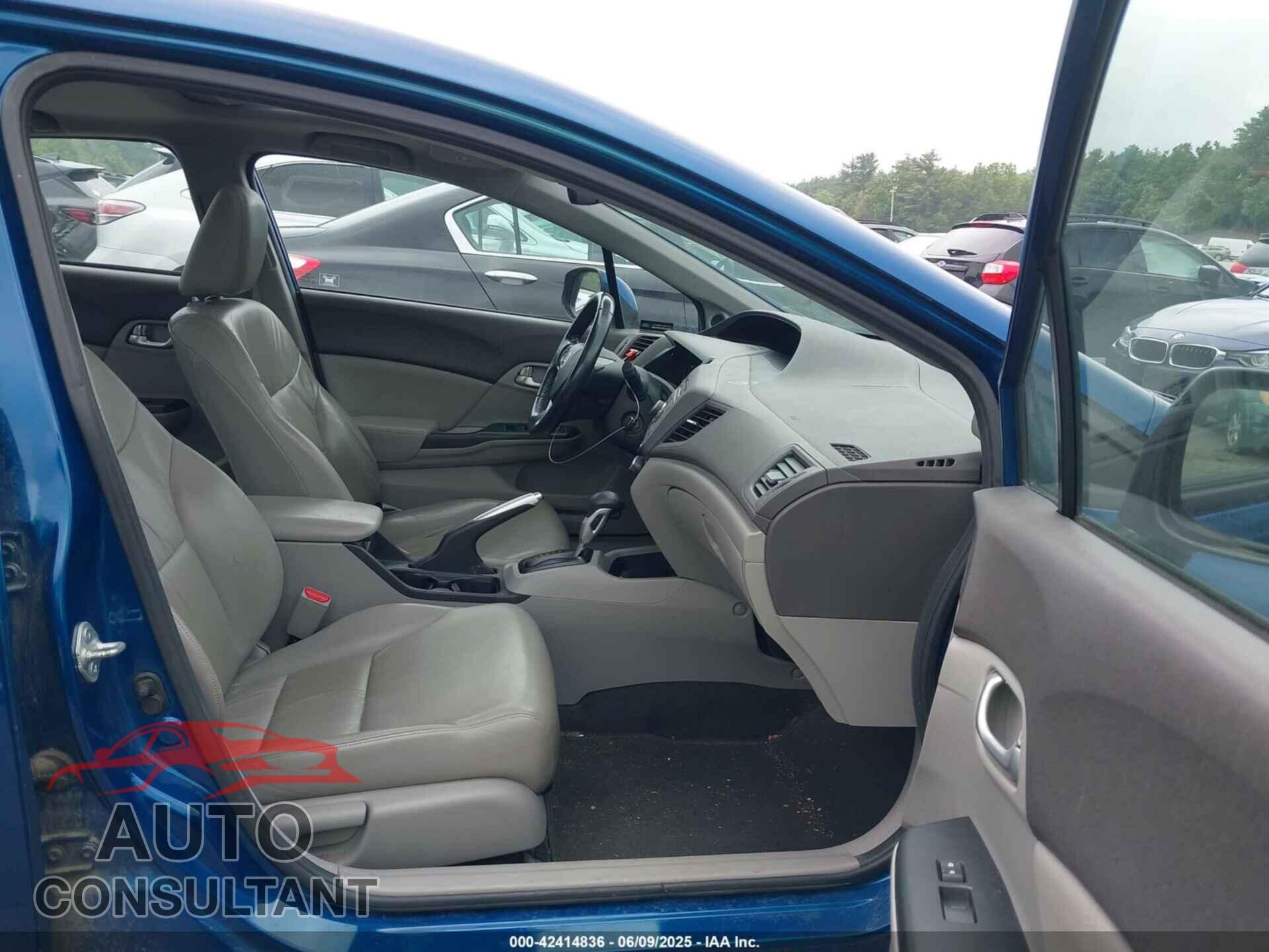 HONDA CIVIC 2012 - 2HGFB2F97CH549069