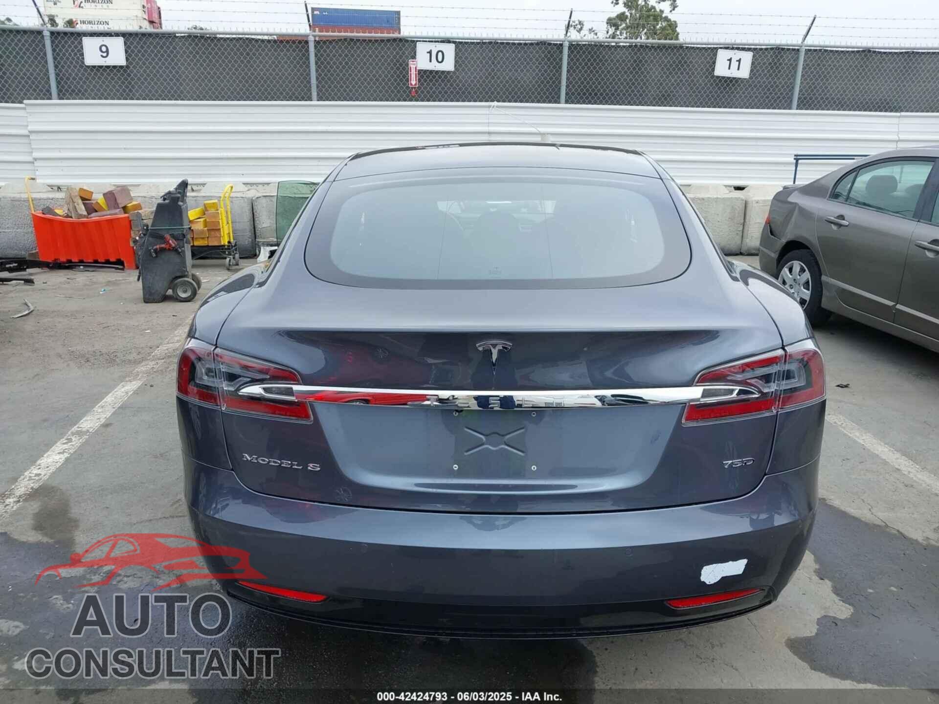 TESLA MODEL S 2017 - 5YJSA1E20HF228681