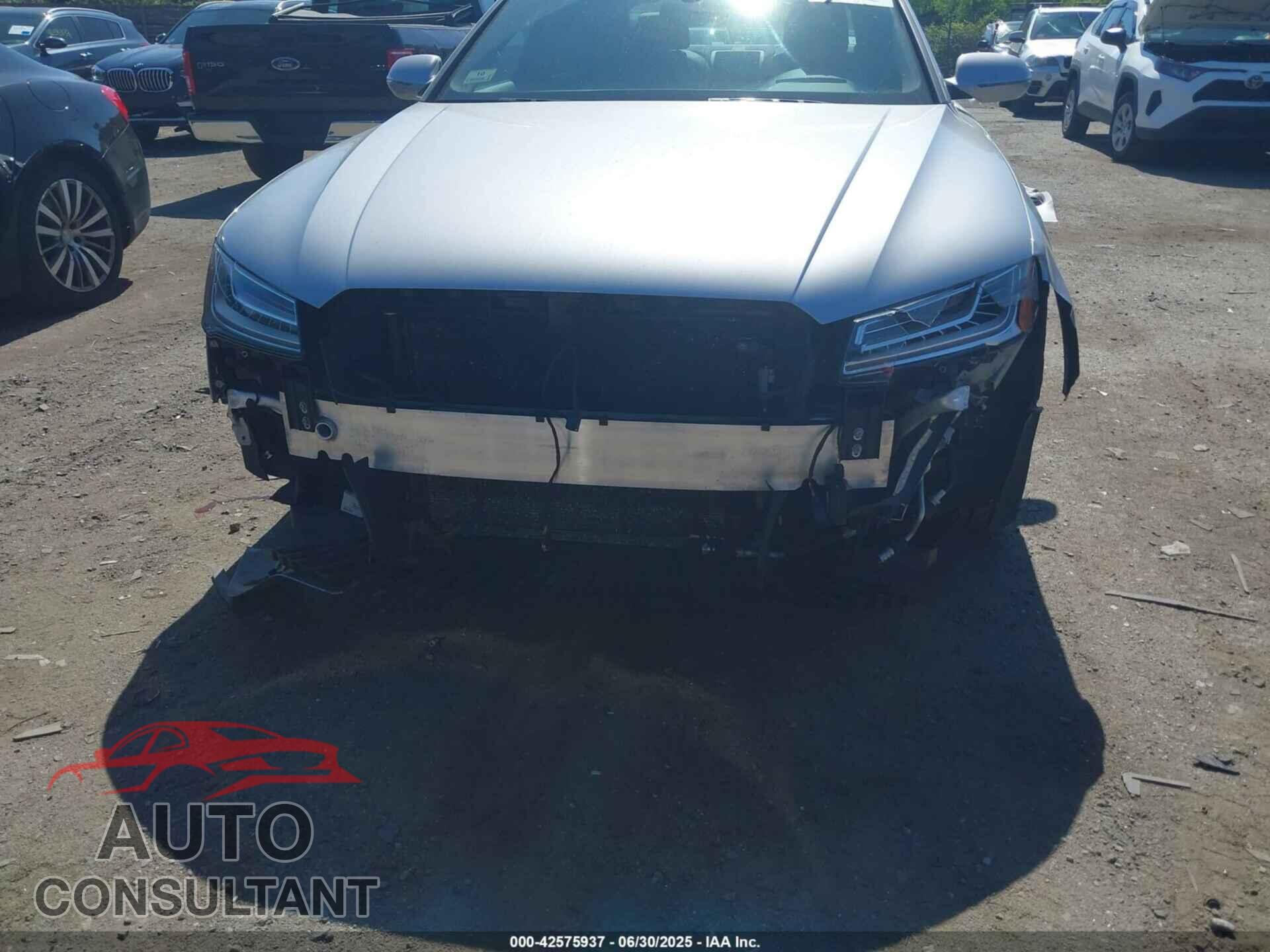 AUDI A8 L 2016 - WAU43AFD3GN006748