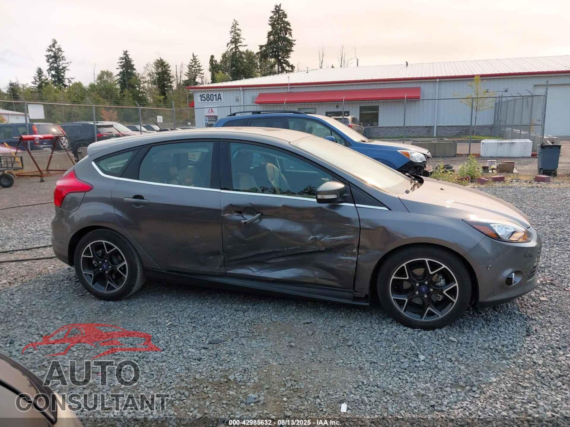 FORD FOCUS 2012 - 1FAHP3N28CL210557