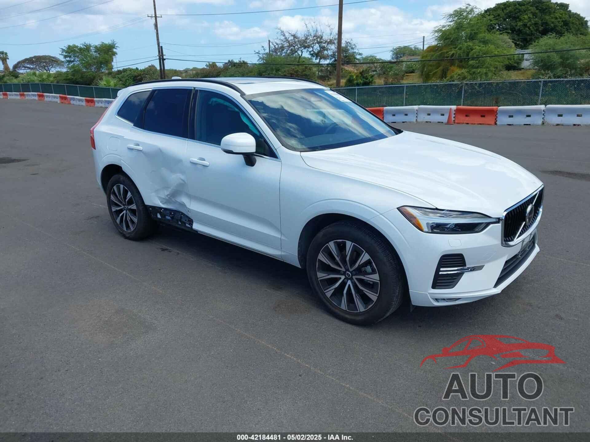 VOLVO XC60 2023 - YV4L12DVXP1218167