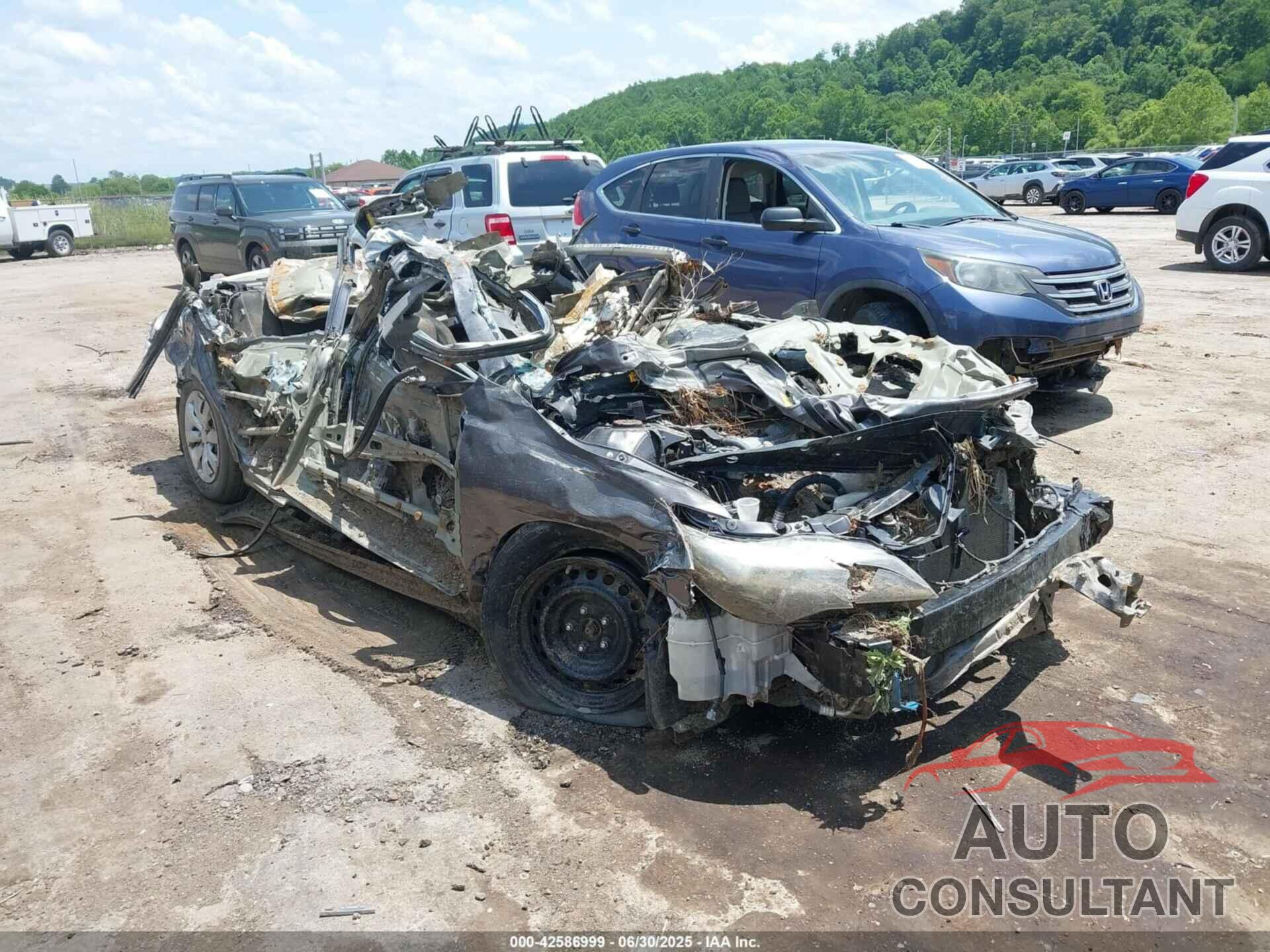 TOYOTA CAMRY 2016 - 4T4BF1FK2GR558698