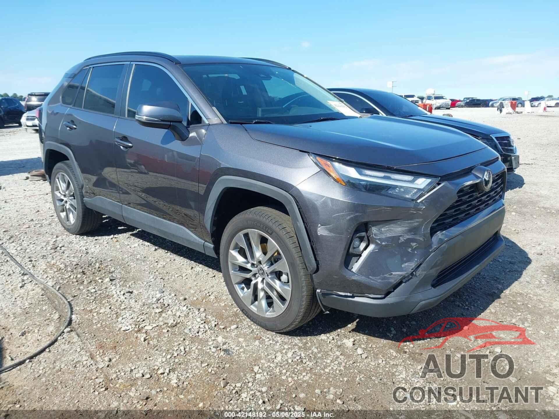 TOYOTA RAV4 2022 - 2T3C1RFV7NC195861
