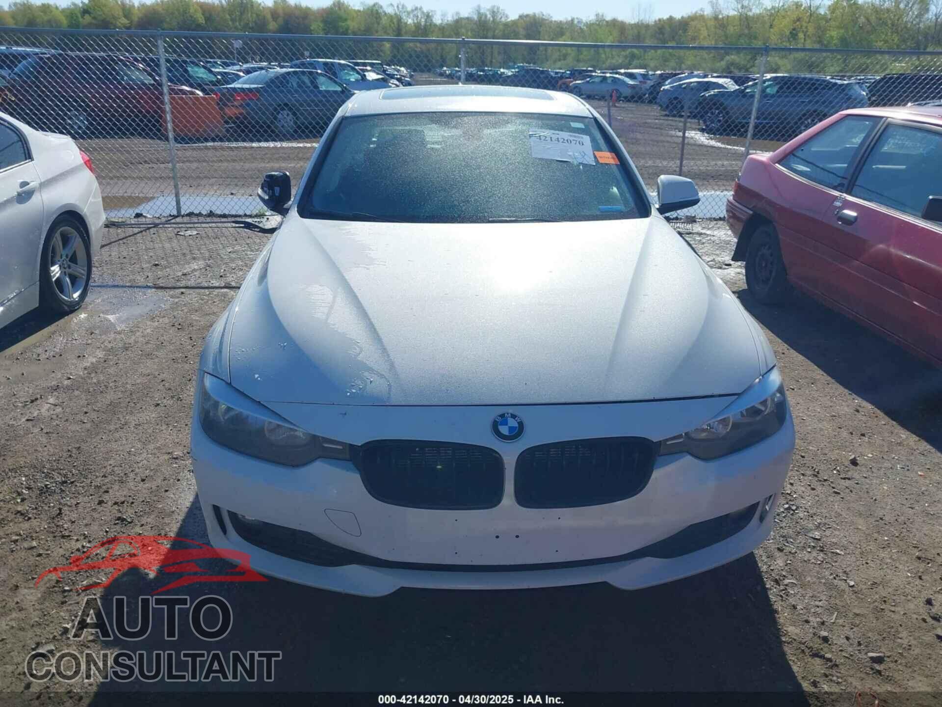 BMW 320I 2014 - WBA3C3C51EF984208