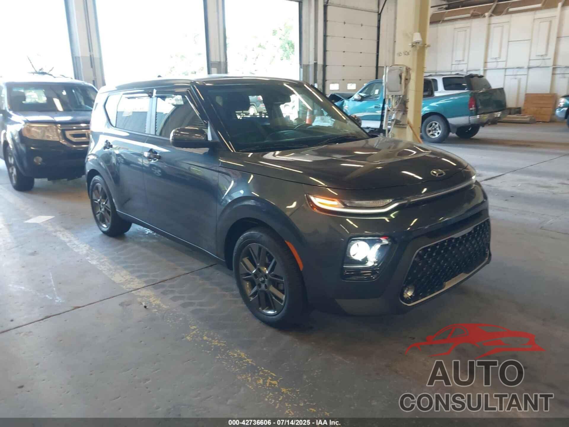 KIA SOUL 2020 - KNDJ33AU6L7085176