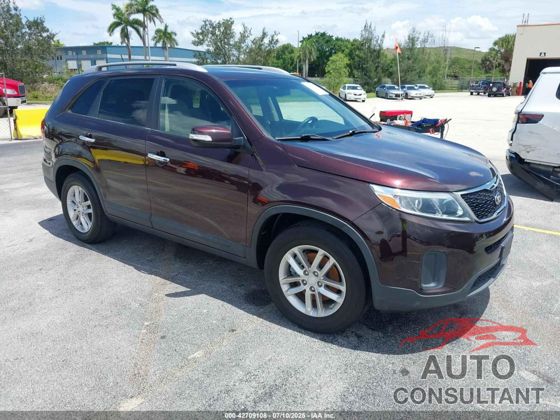 KIA SORENTO 2015 - 5XYKT4A76FG591229