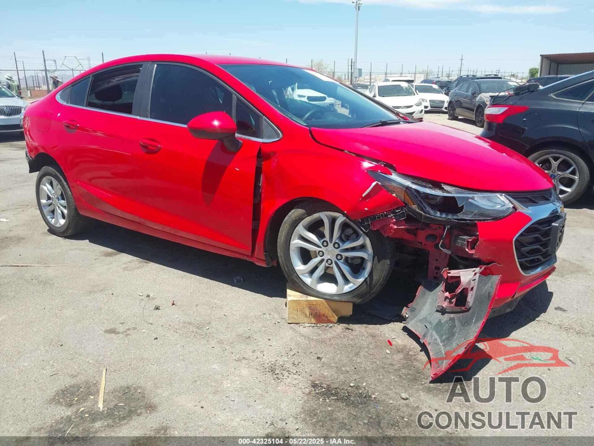 CHEVROLET CRUZE 2019 - 1G1BE5SM4K7122306