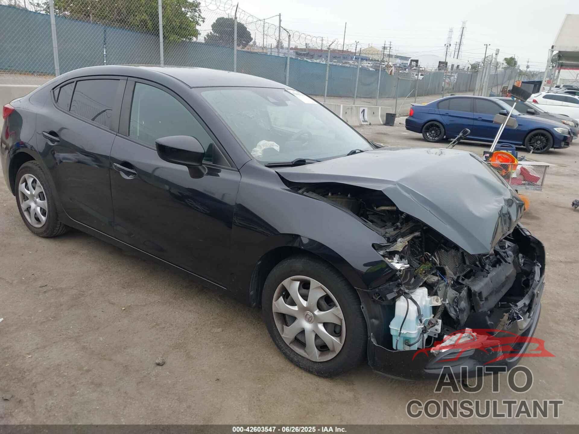 MAZDA 3 2018 - 3MZBN1U70JM215090