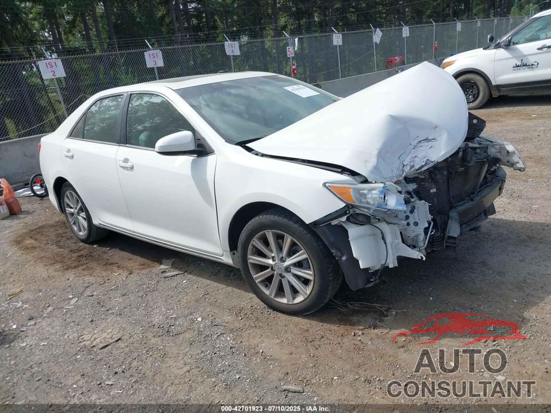 TOYOTA CAMRY 2014 - 4T4BF1FK1ER428148