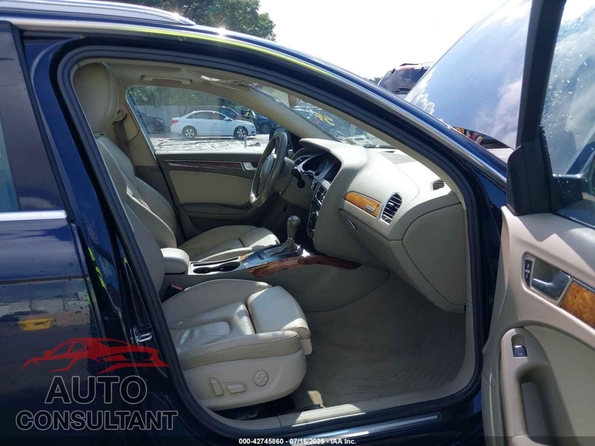 AUDI A4 2011 - WAUWFAFL8BA122423