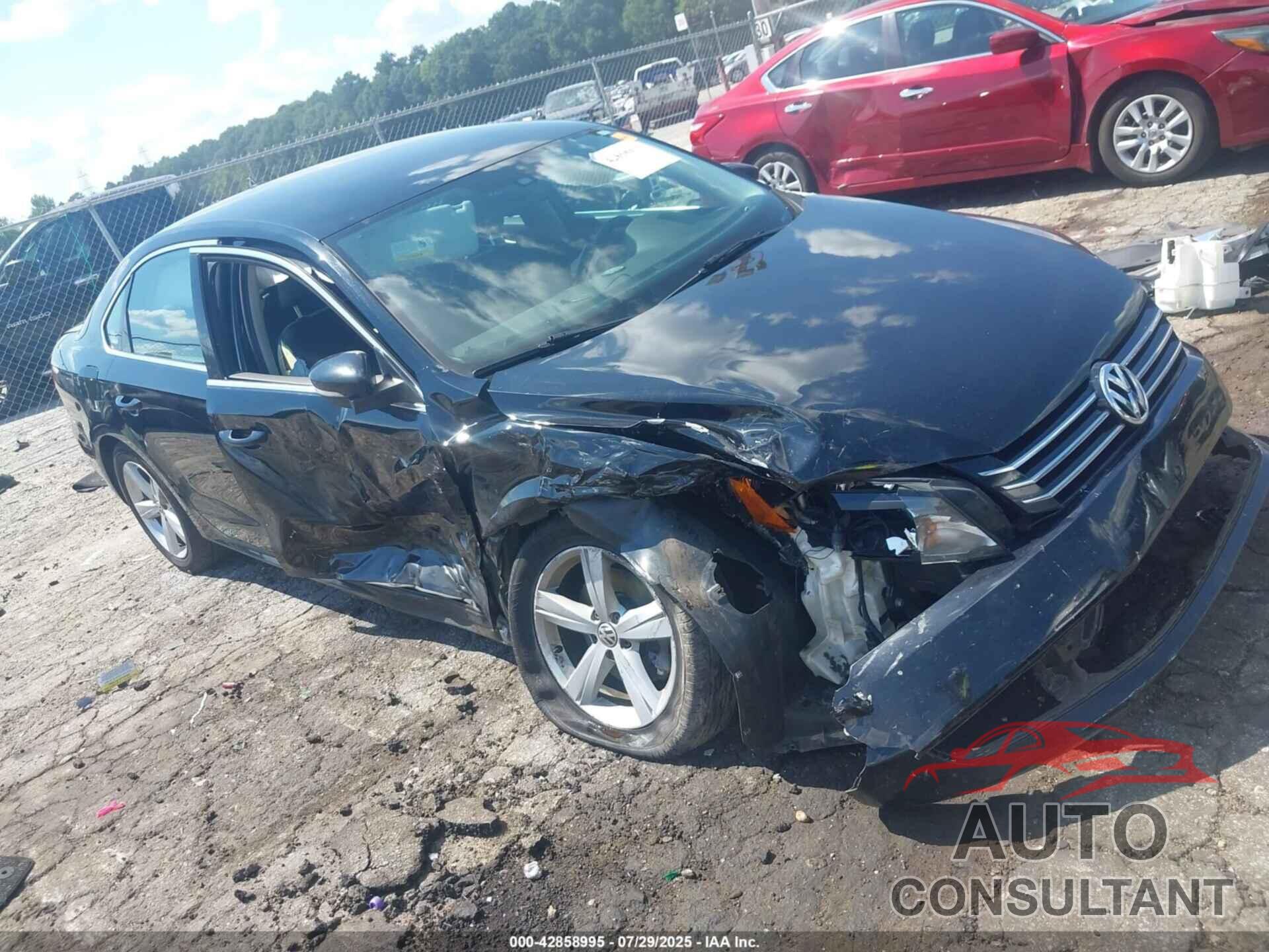VOLKSWAGEN PASSAT 2014 - 1VWBP7A38EC004516