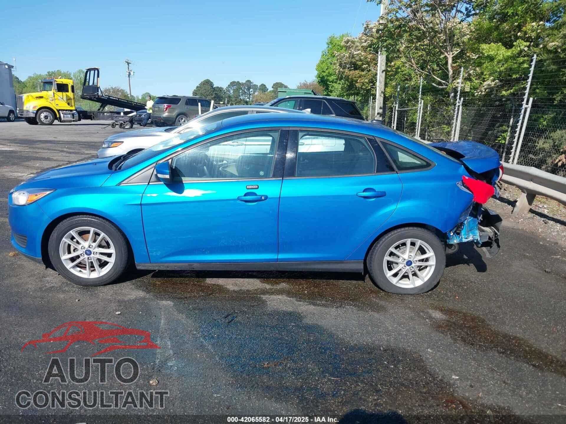 FORD FOCUS 2016 - 1FADP3F22GL279652