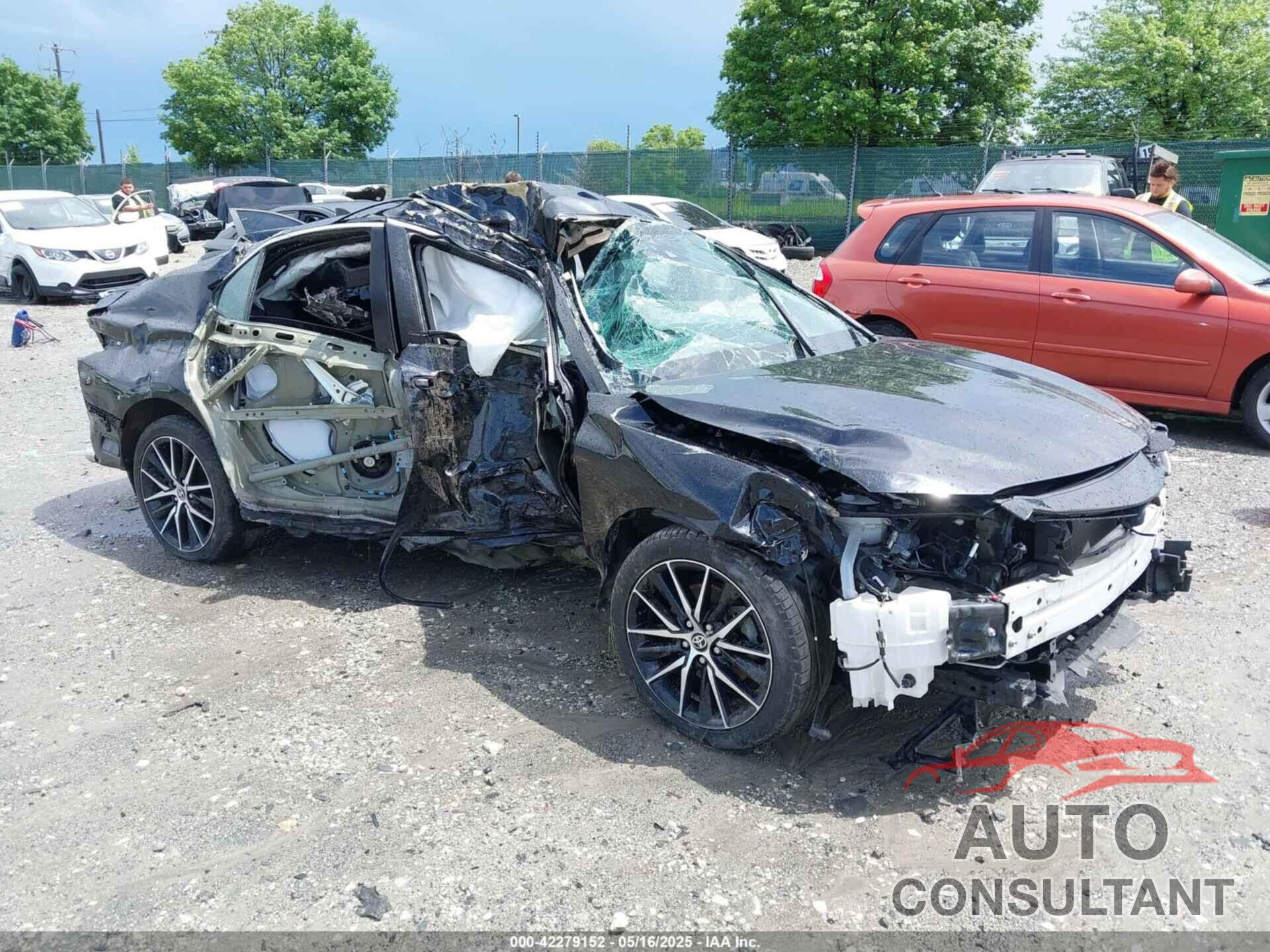 TOYOTA CAMRY 2022 - 4T1G11AK5NU680670