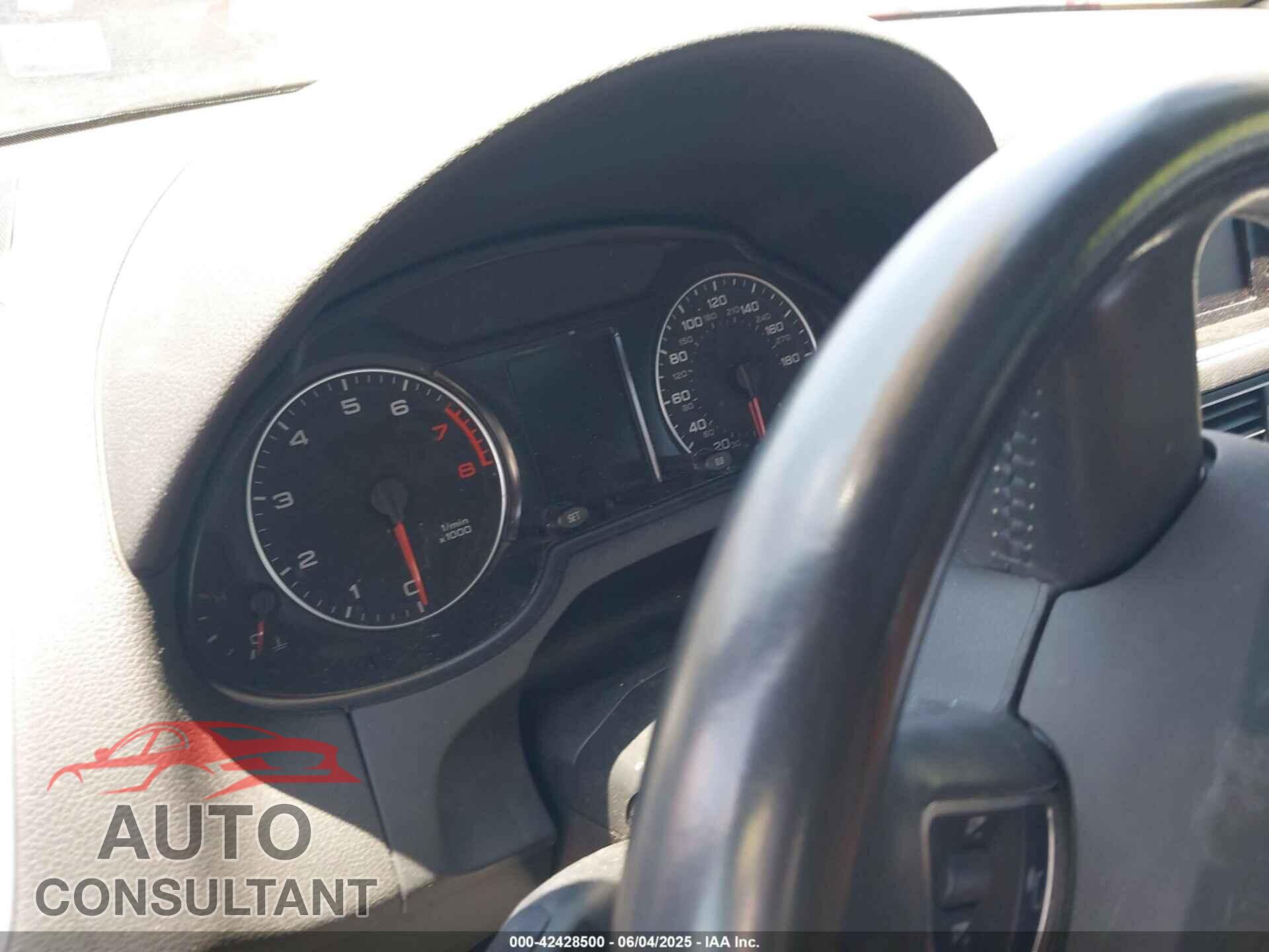 AUDI Q5 2011 - WA1CFAFP3BA054812