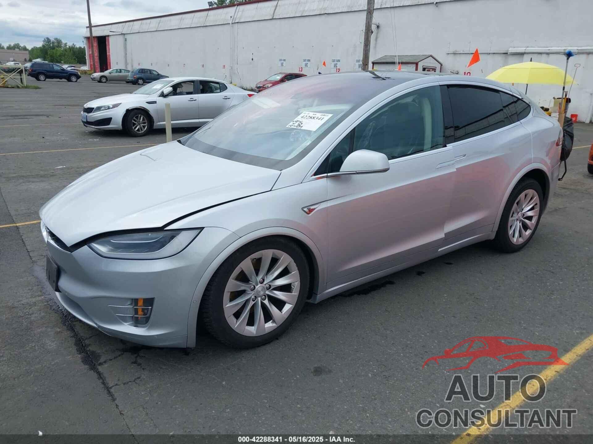 TESLA MODEL X 2016 - 5YJXCBE25GF021479