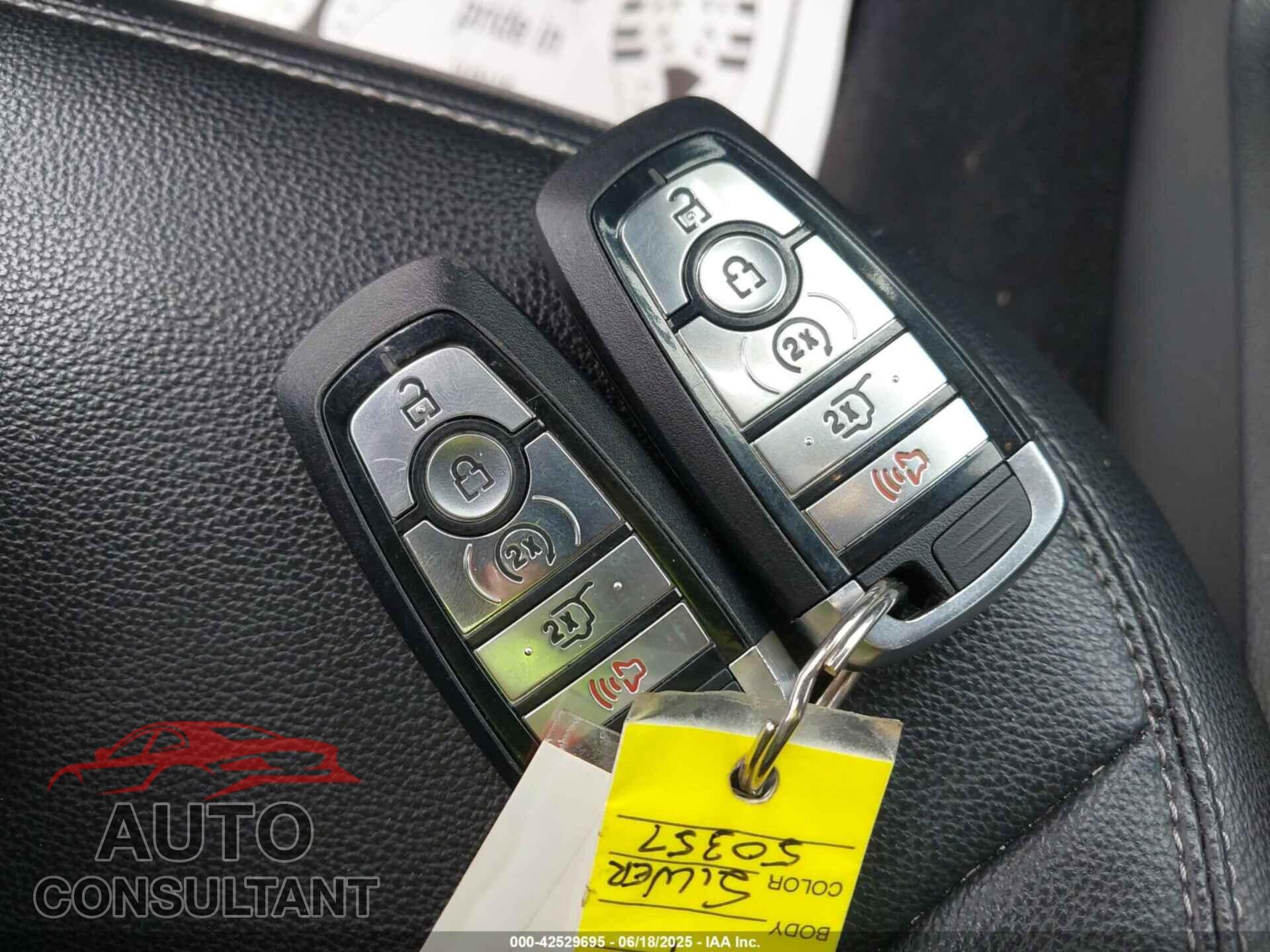 FORD EXPLORER 2020 - 1FMSK8DH2LGA50357