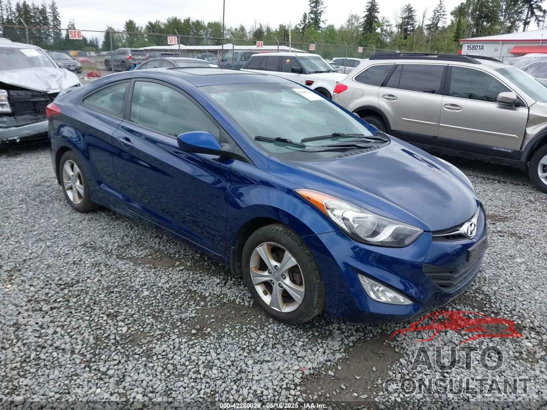 HYUNDAI ELANTRA 2013 - KMHDH6AE7DU019940