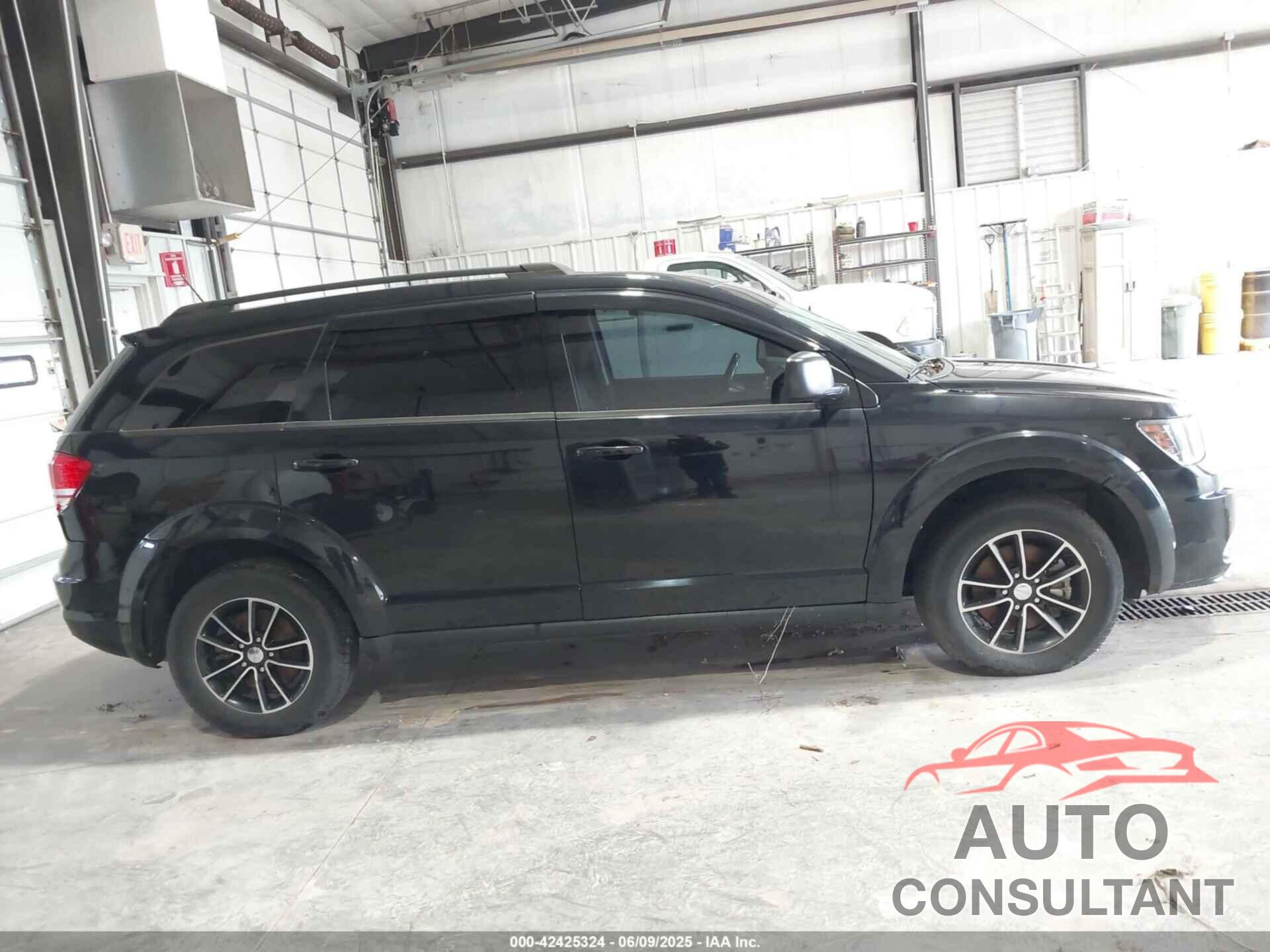 DODGE JOURNEY 2017 - 3C4PDCAB1HT702007