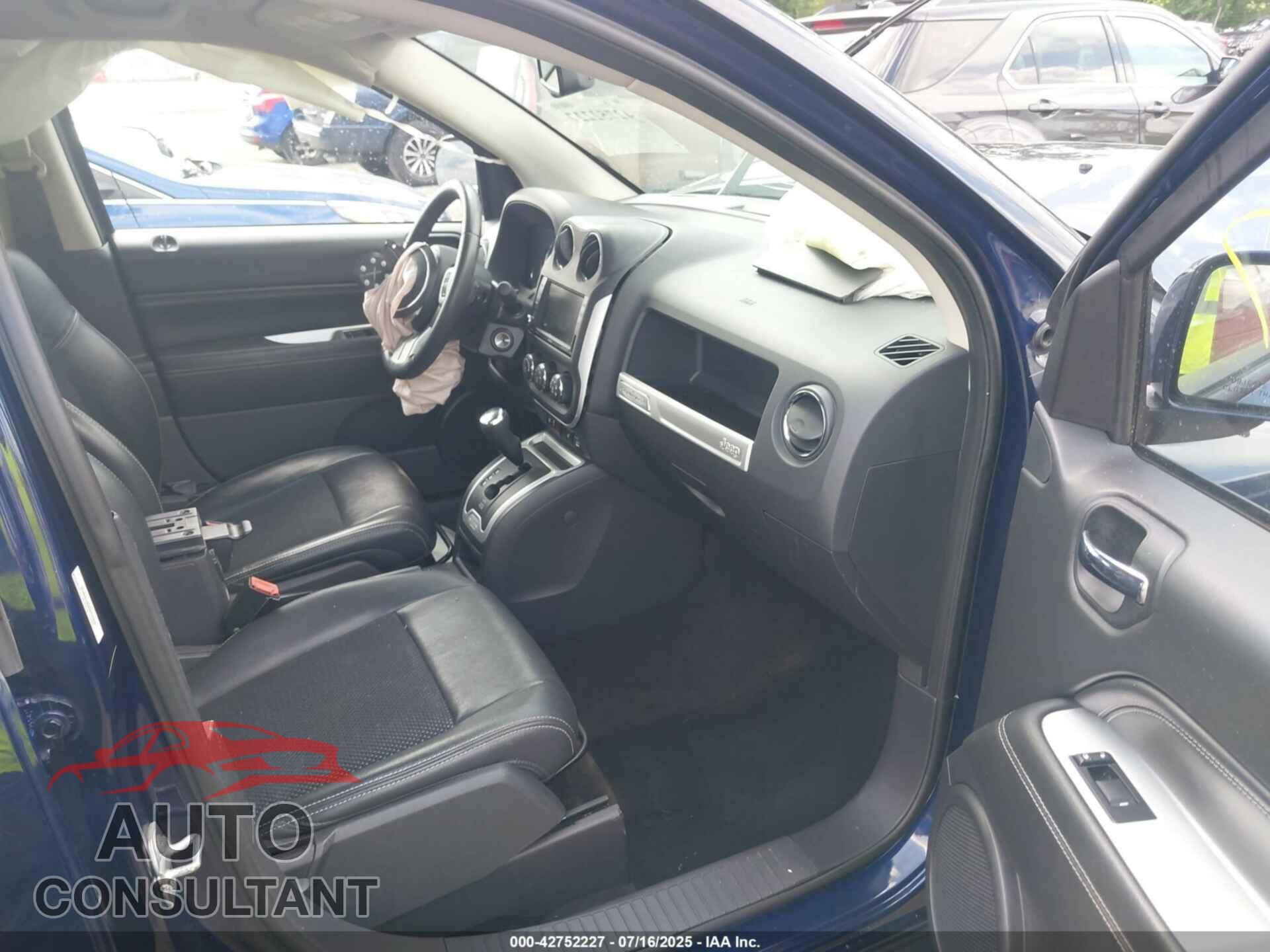 JEEP COMPASS 2017 - 1C4NJCEB9HD210910