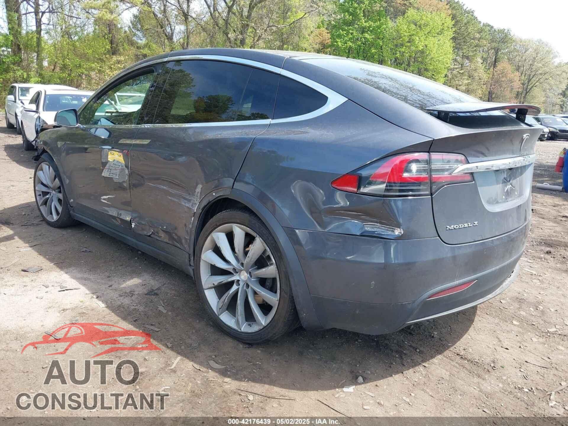 TESLA MODEL X 2016 - 5YJXCBE22GF001996