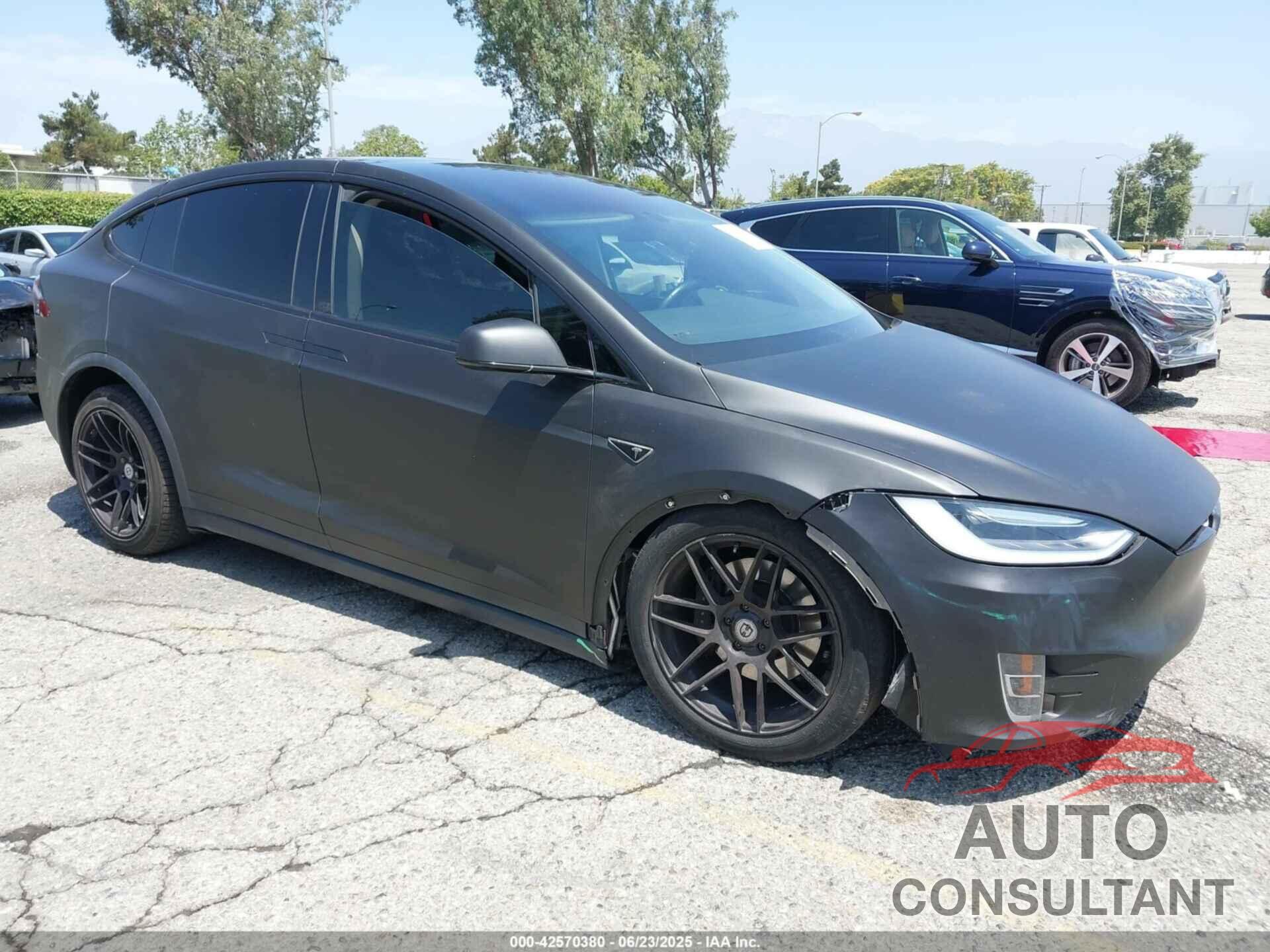 TESLA MODEL X 2016 - 5YJXCBE26GF005694