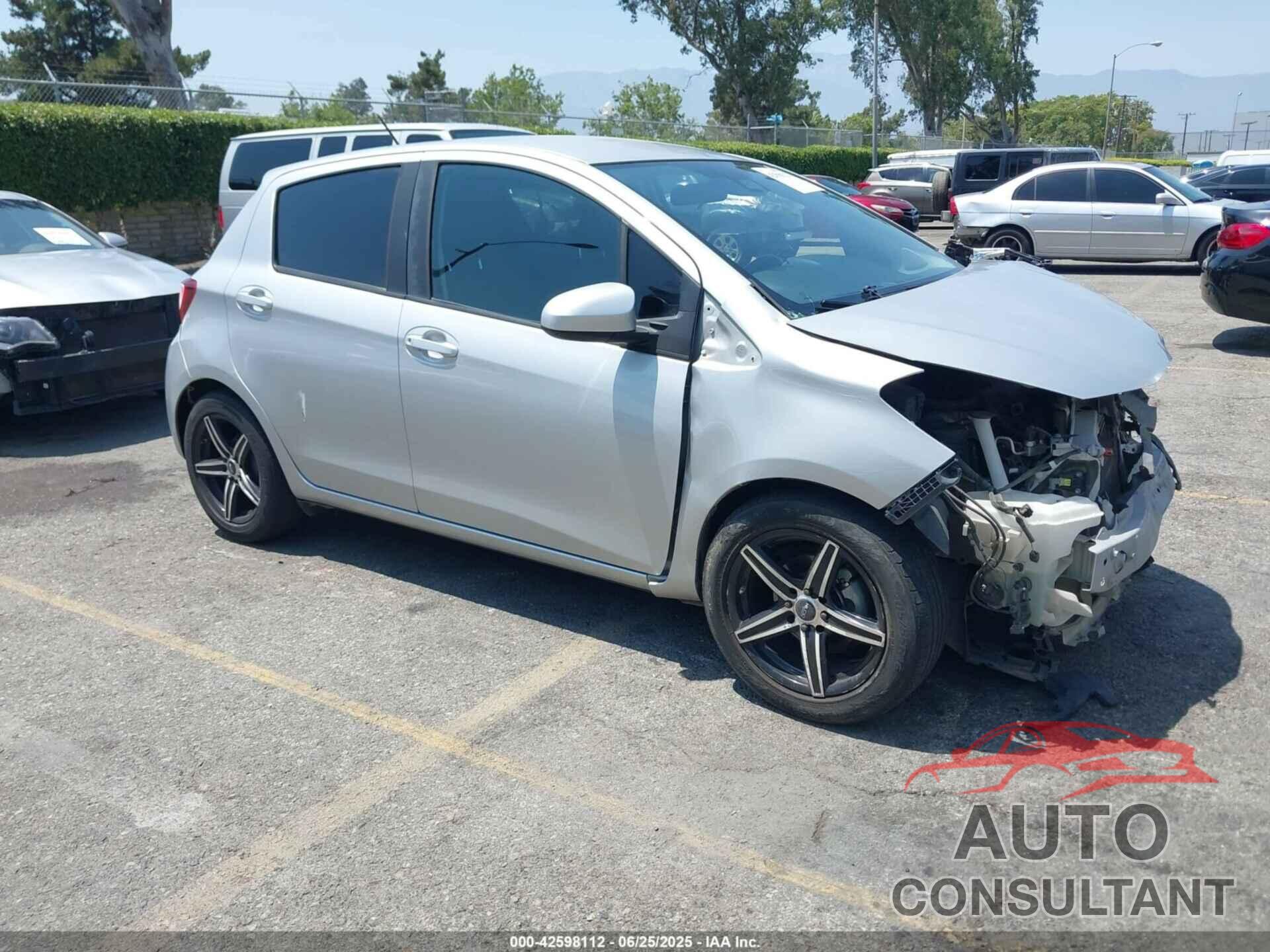 TOYOTA YARIS 2017 - VNKKTUD30HA083941