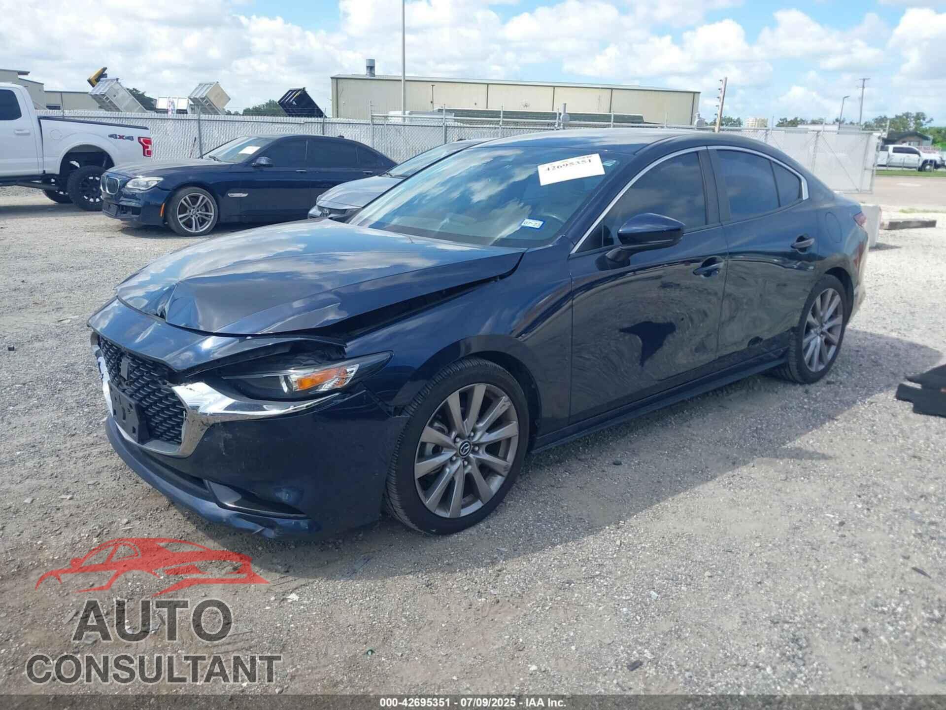 MAZDA 3 2019 - JM1BPACL3K1112854
