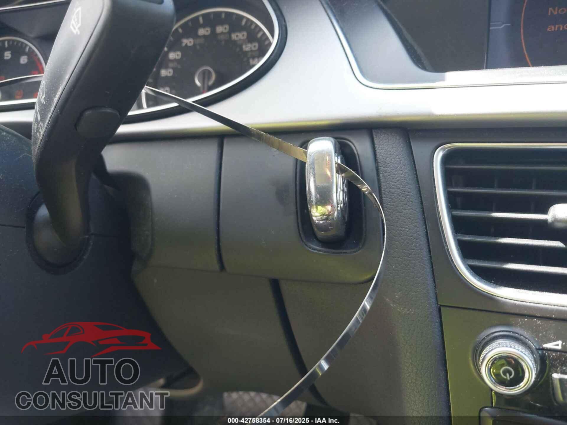 AUDI A4 2013 - WAUFFAFL2DN040425