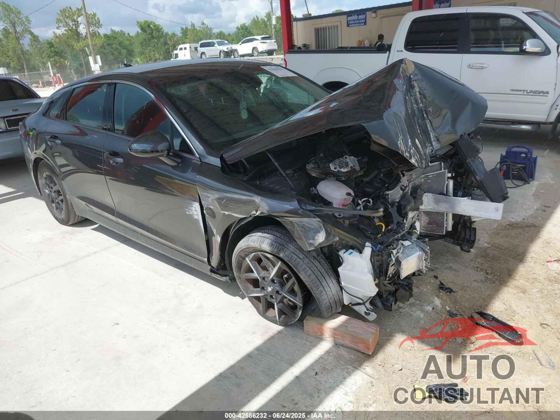 KIA K5 2025 - KNAG24J71S5291316
