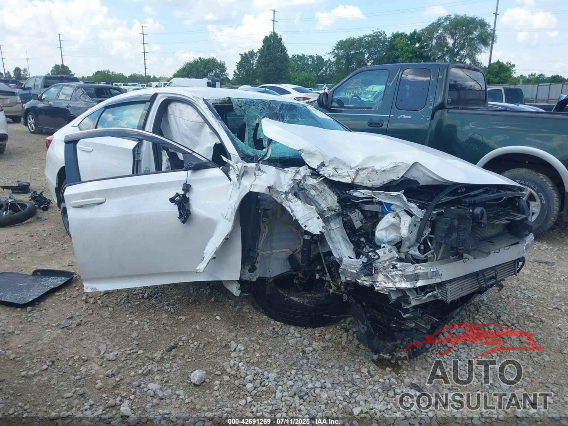 HONDA ACCORD 2022 - 1HGCV1F35NA063569