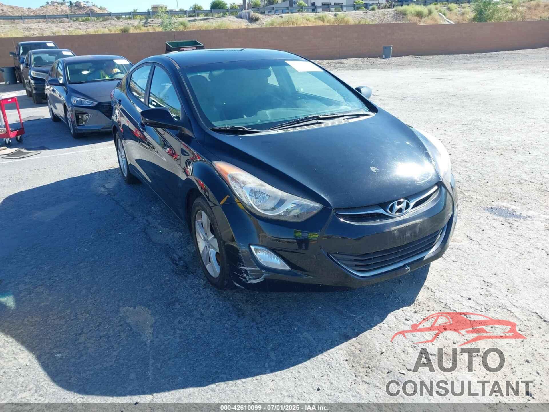HYUNDAI ELANTRA 2012 - 5NPDH4AE8CH117702