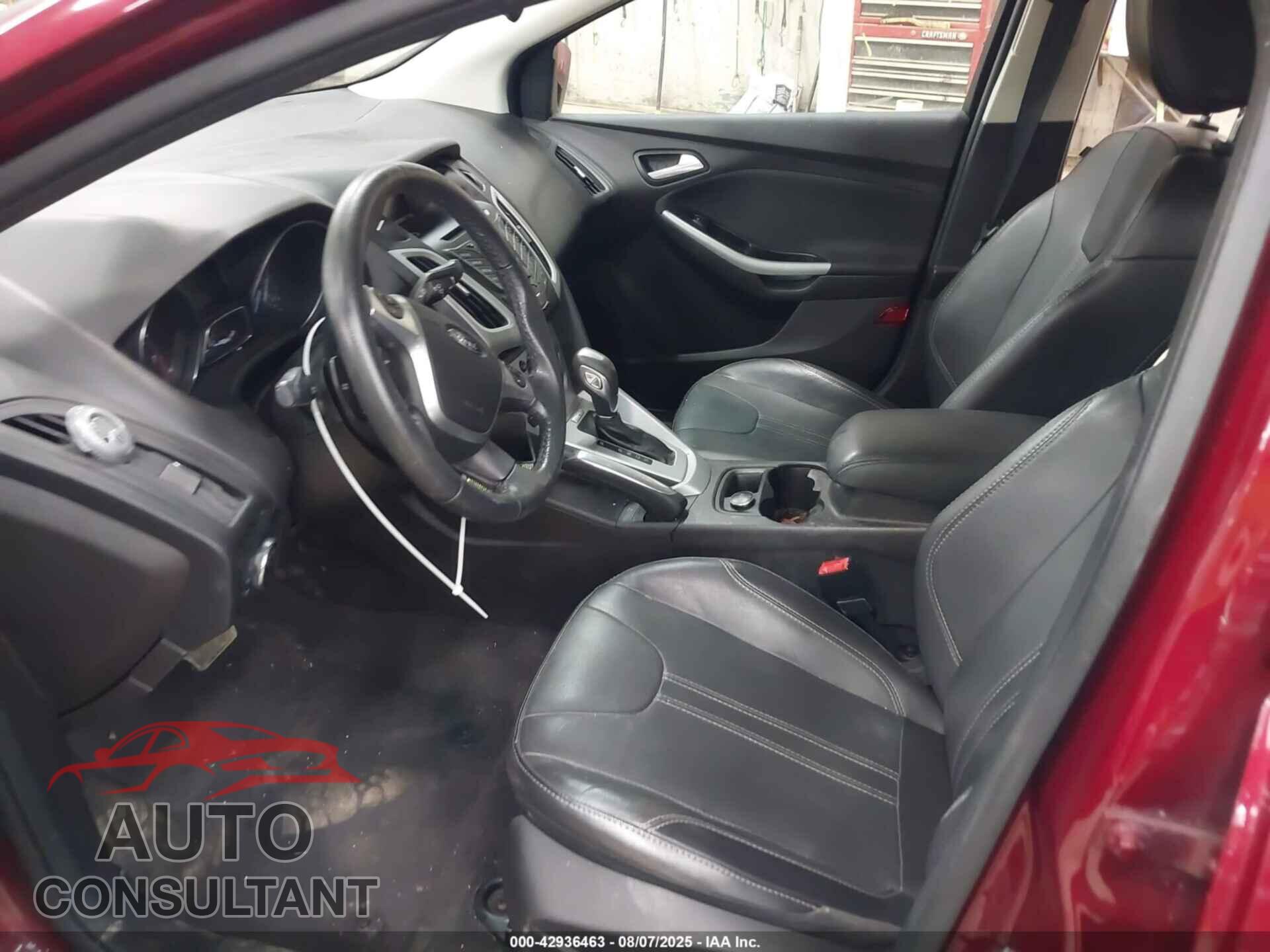 FORD FOCUS 2014 - 1FADP3F2XEL116325