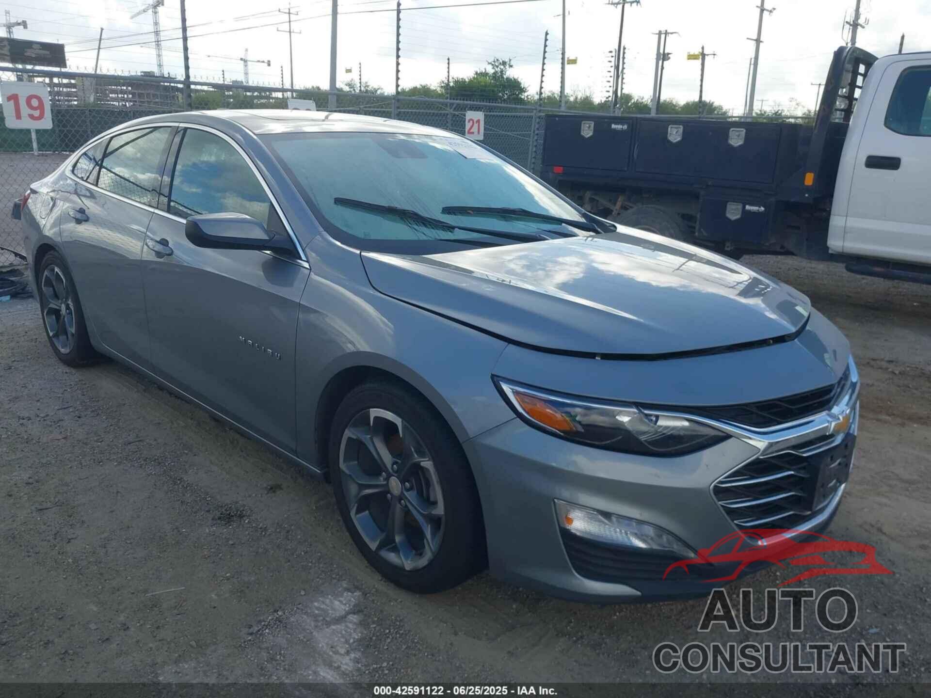CHEVROLET MALIBU 2023 - 1G1ZD5ST9PF235531