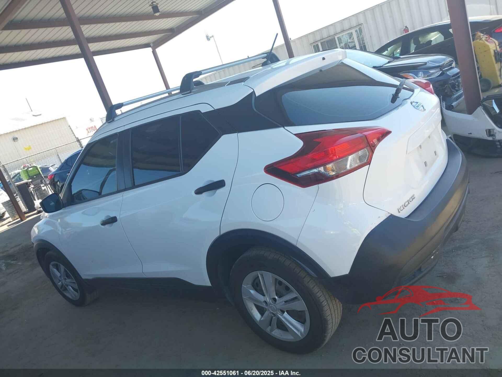 NISSAN KICKS 2018 - 3N1CP5CU3JL528093