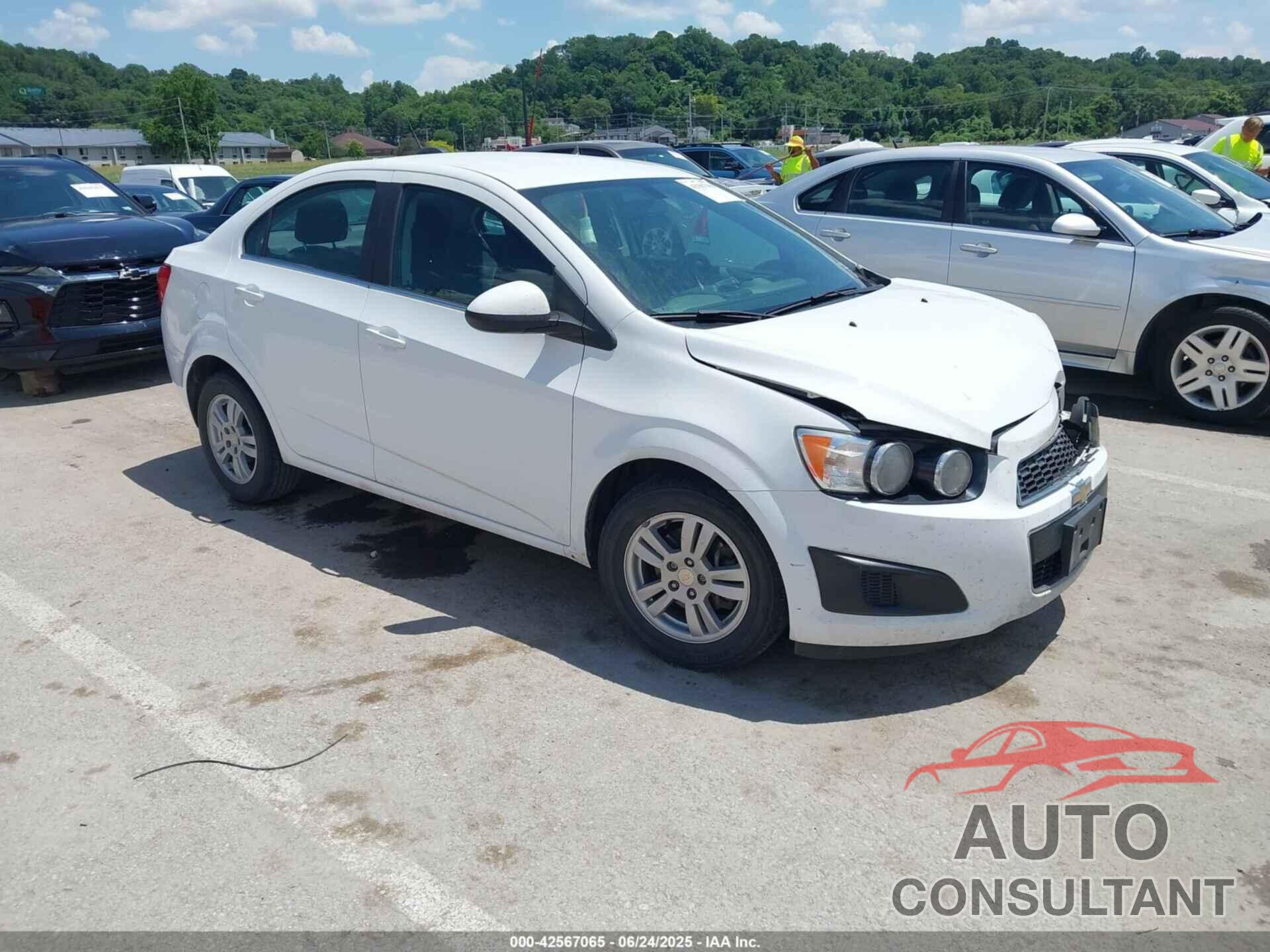 CHEVROLET SONIC 2016 - 1G1JC5SH9G4168209