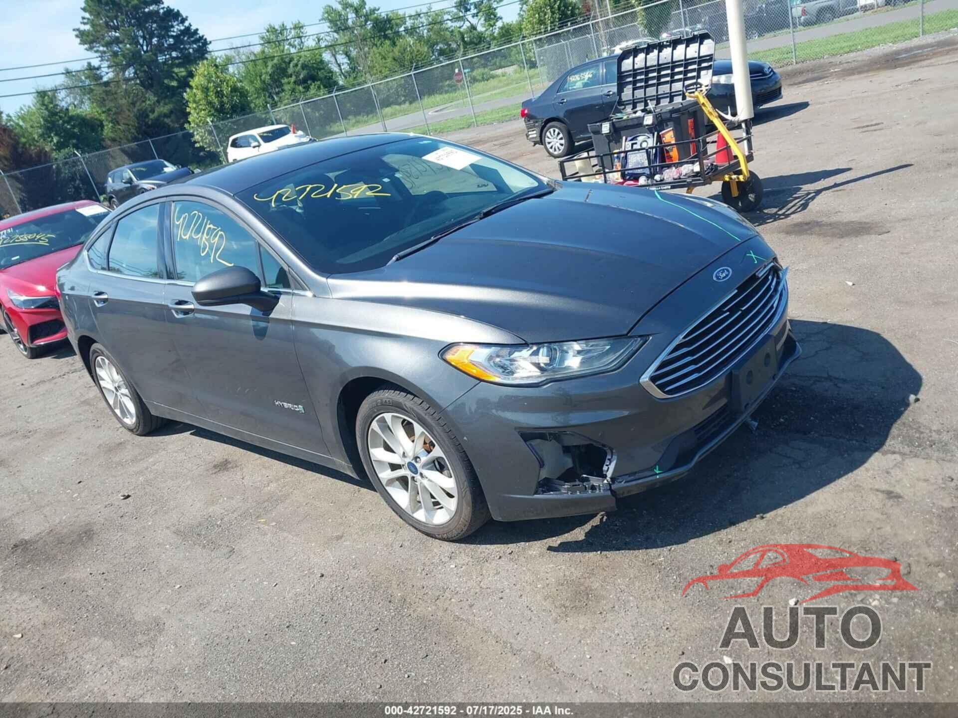 FORD FUSION HYBRID 2019 - 3FA6P0LU6KR208378