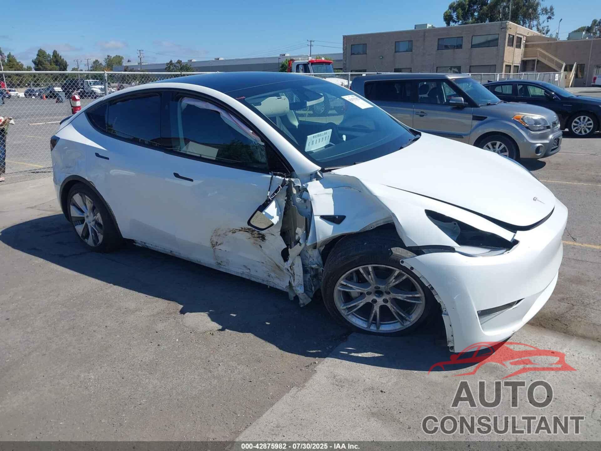 TESLA MODEL Y 2023 - 7SAYGDED8PF940577