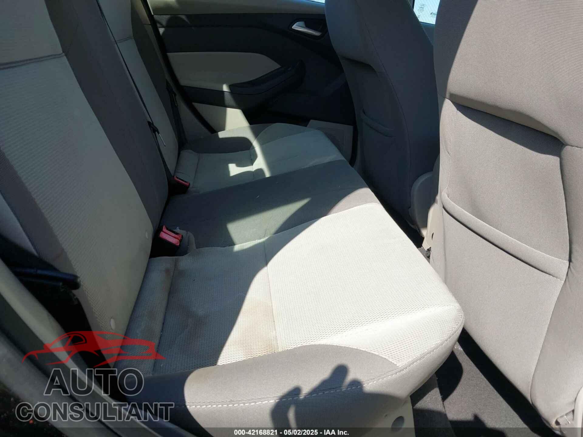 FORD FOCUS 2013 - 1FADP3F27DL330672