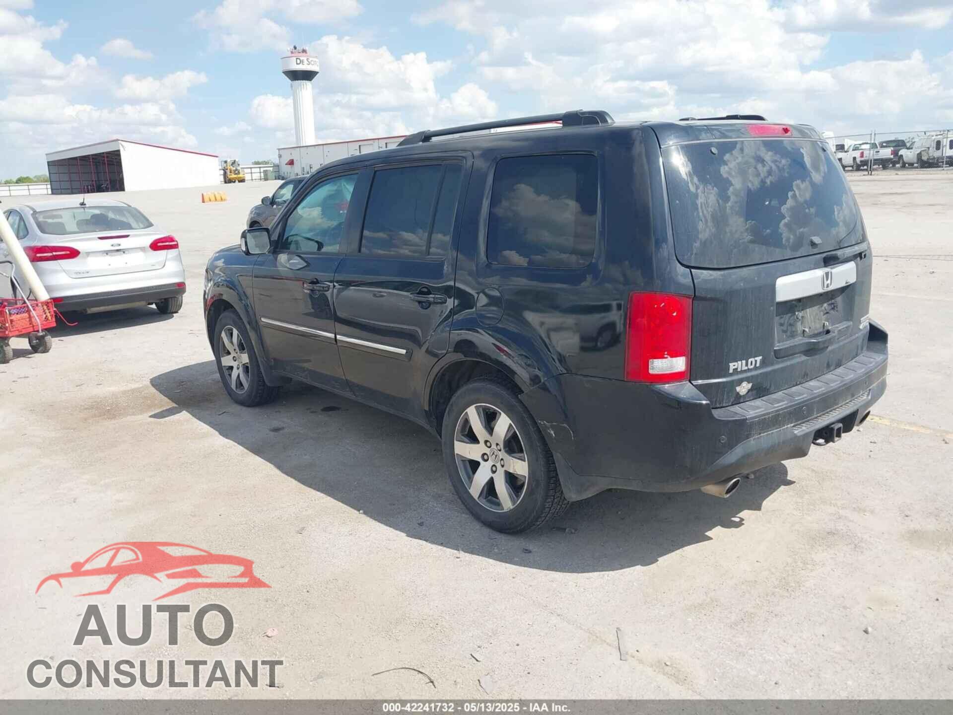 HONDA PILOT 2015 - 5FNYF4H90FB045249