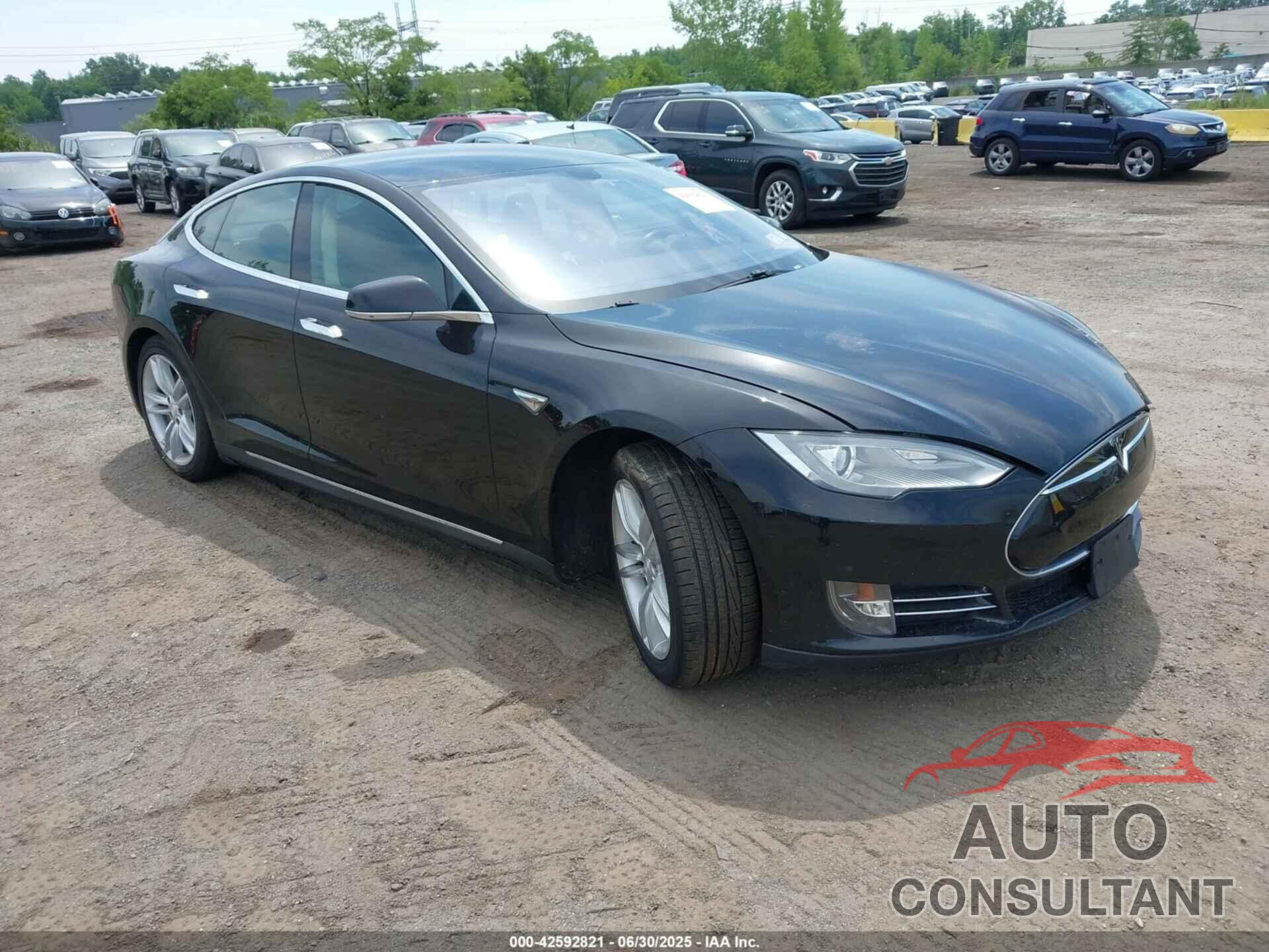 TESLA MODEL S 2014 - 5YJSA1H13EFP36111