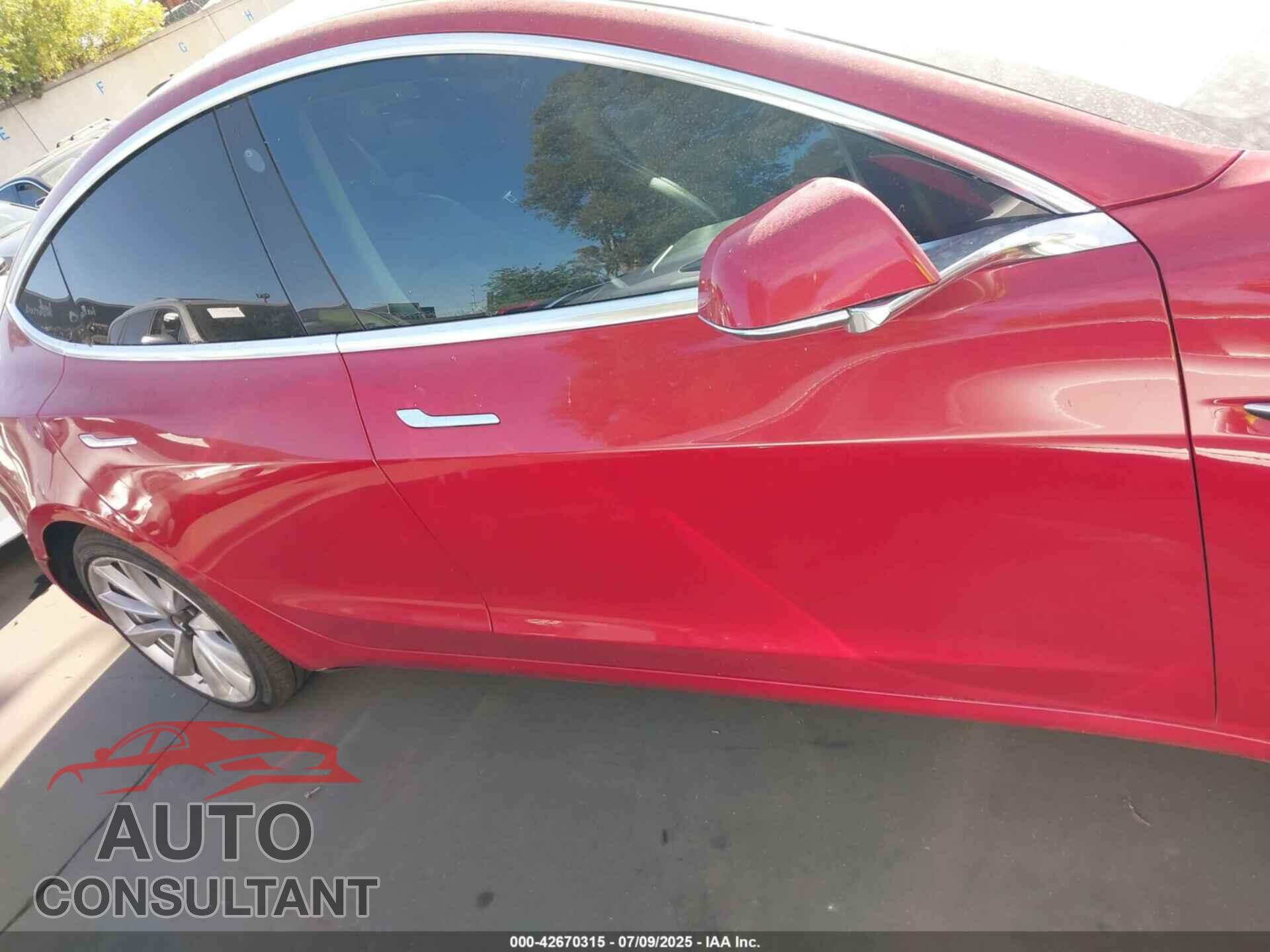 TESLA MODEL 3 2018 - 5YJ3E1EA5JF102855
