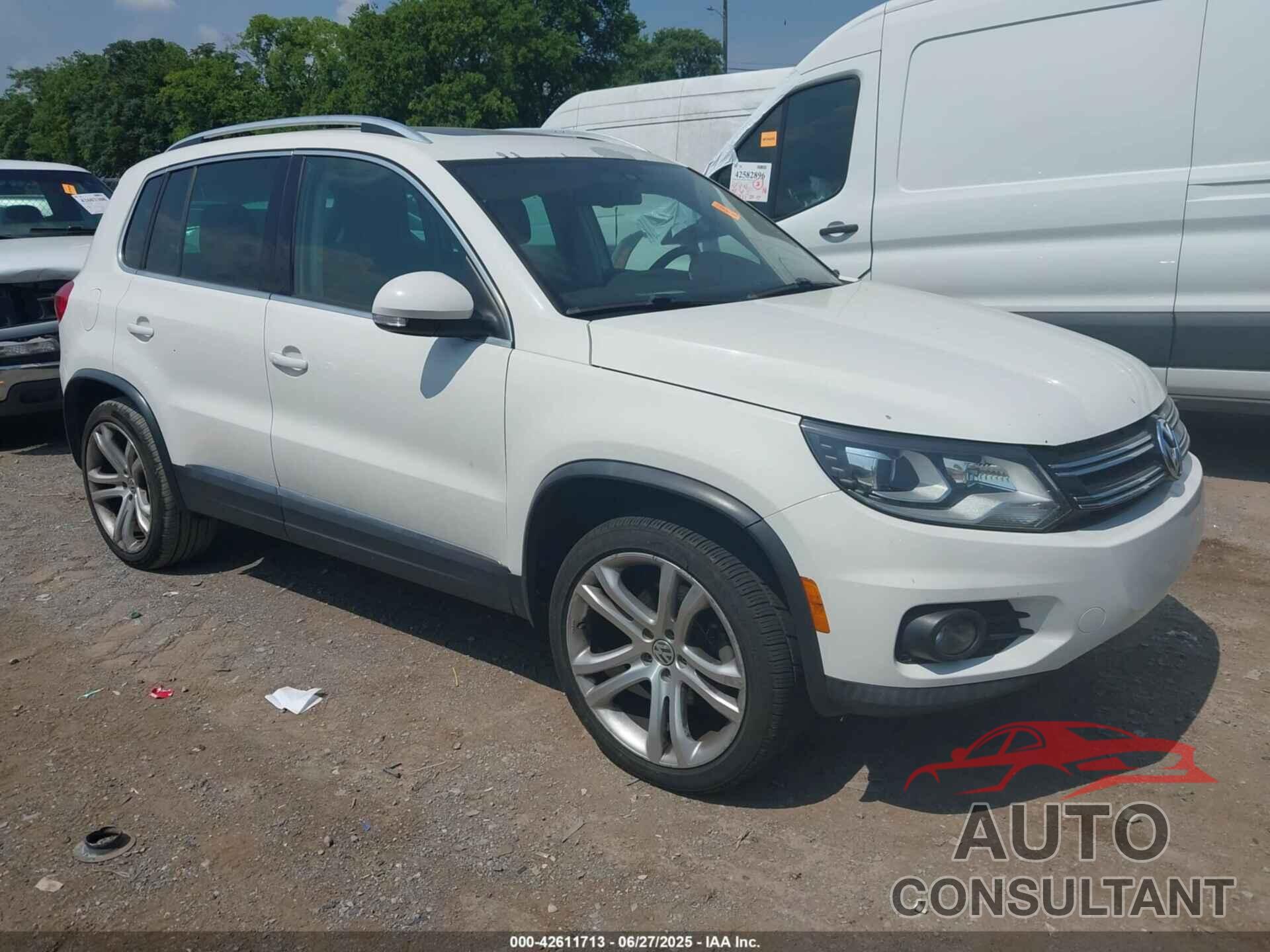 VOLKSWAGEN TIGUAN 2013 - WVGAV3AX3DW598926