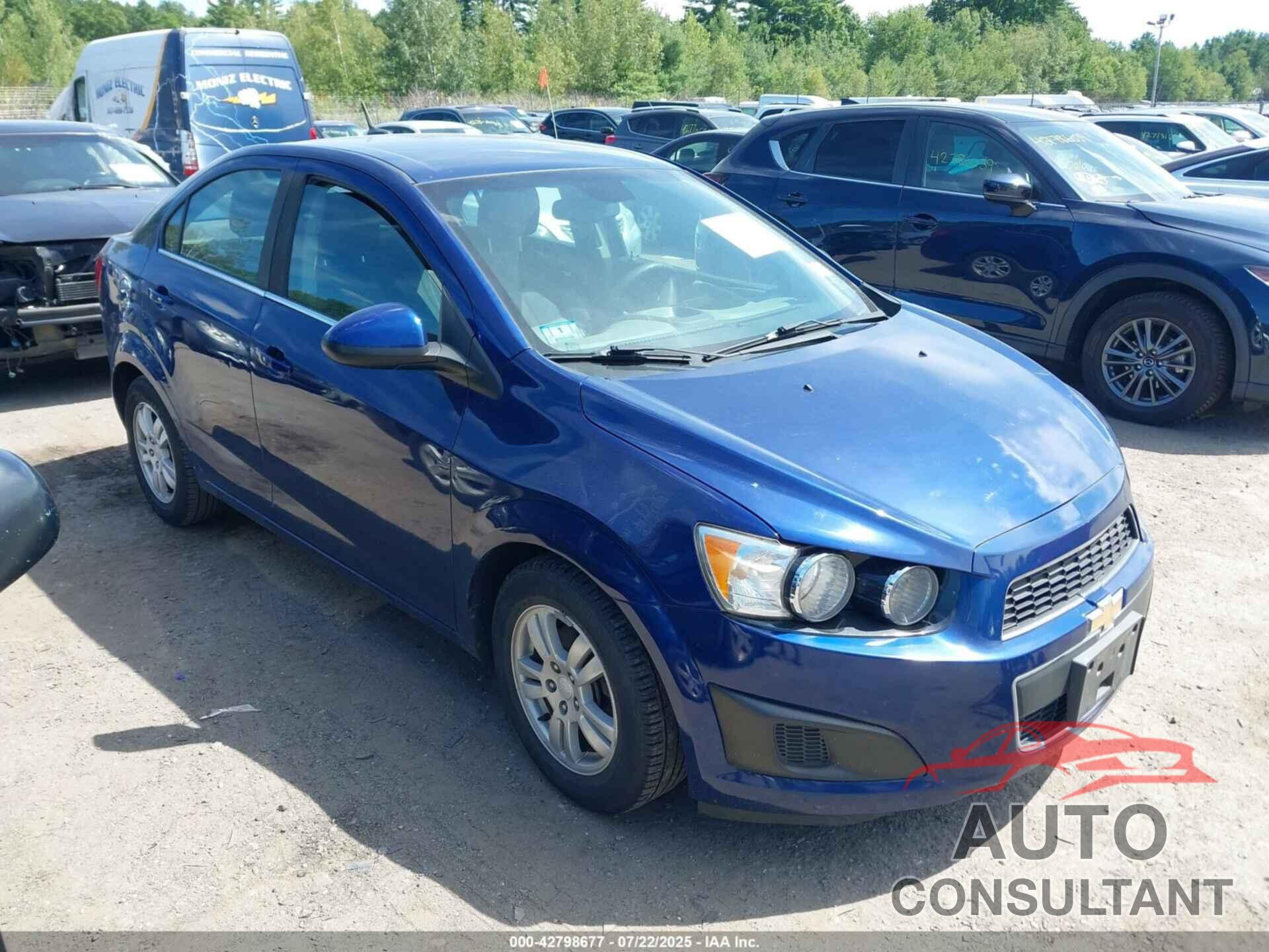 CHEVROLET SONIC 2013 - 1G1JC5SH5D4150611