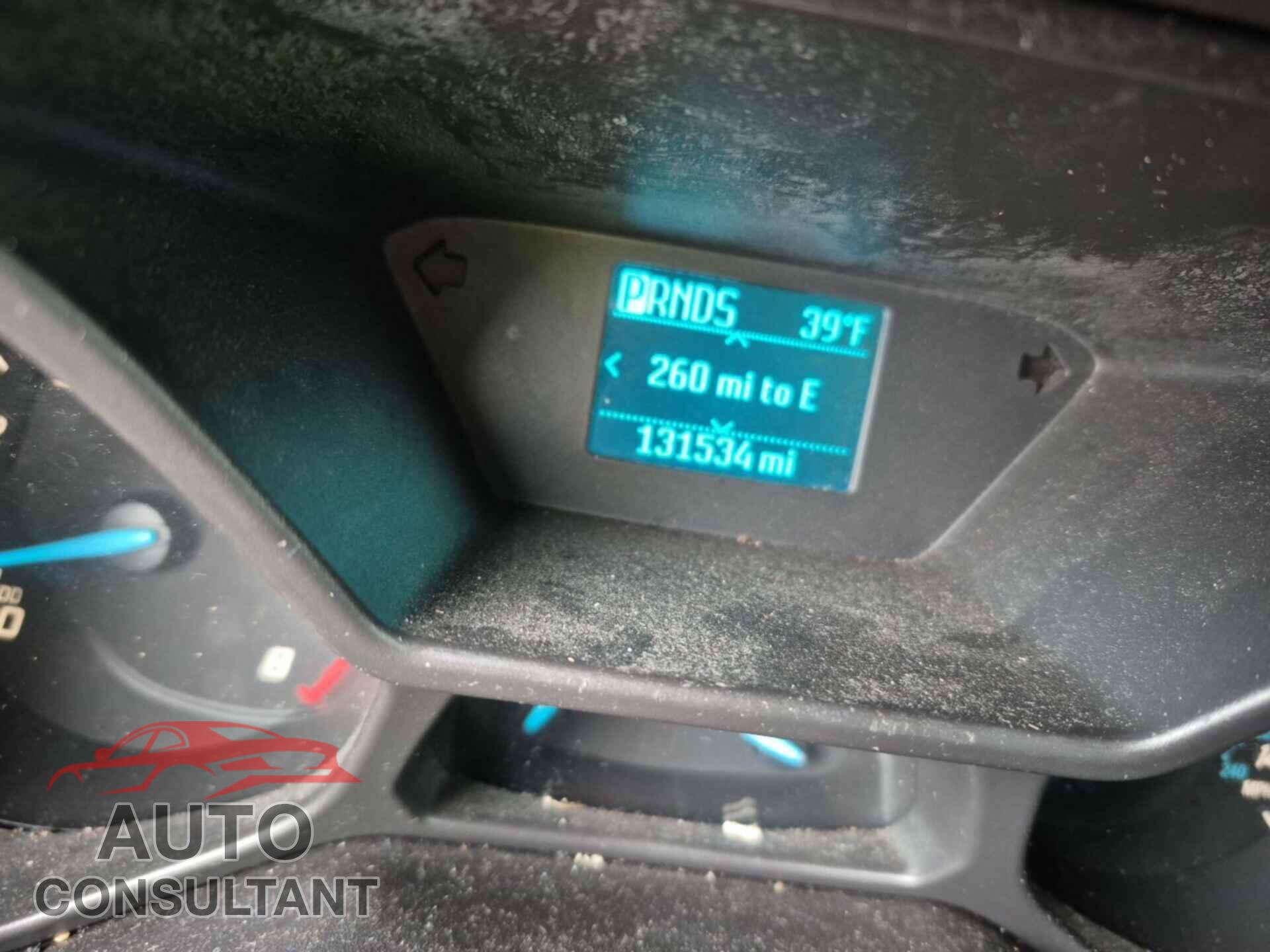 FORD TRANSIT CONNECT 2017 - NM0LS7E73H1322012