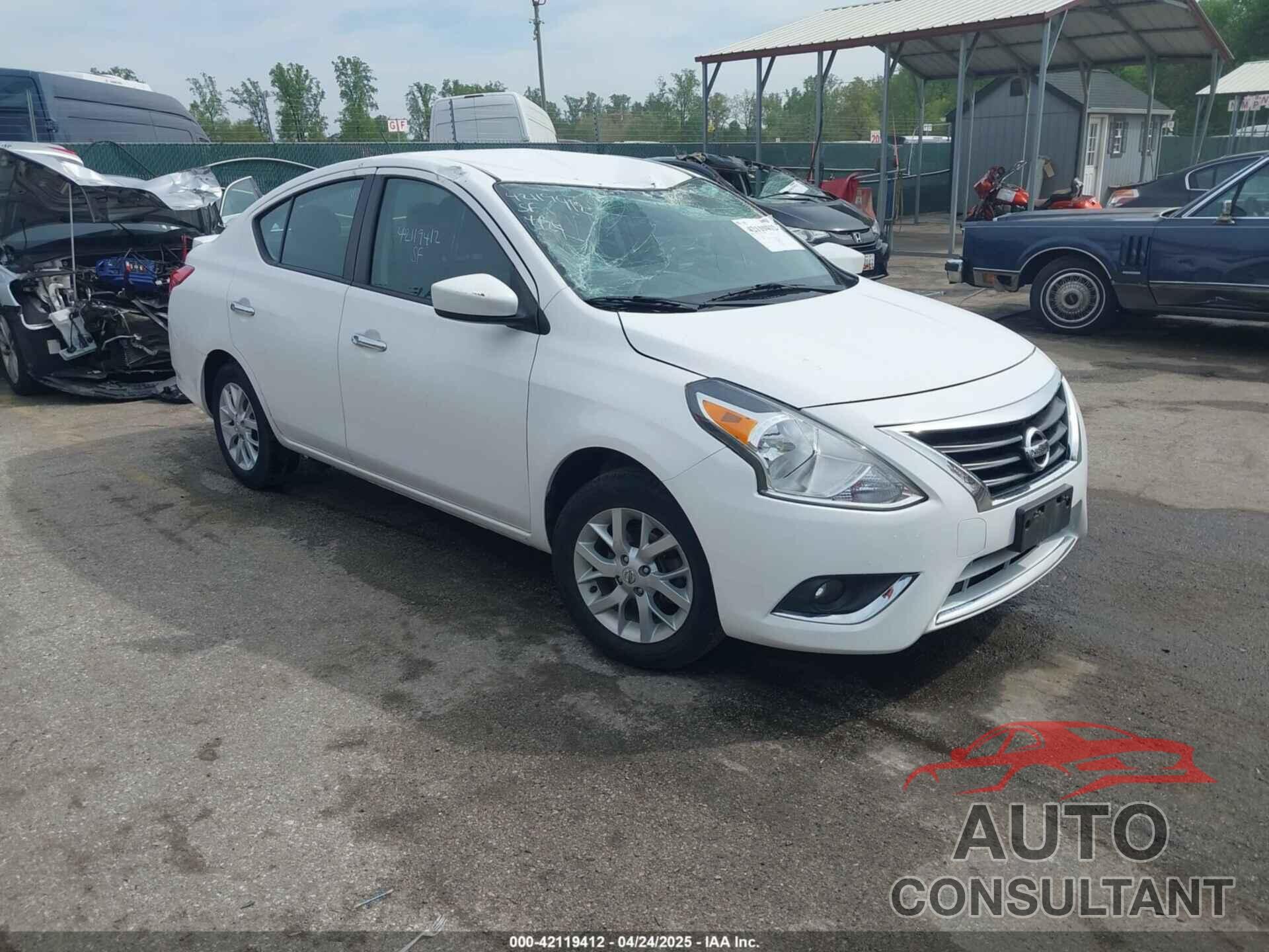 NISSAN VERSA 2018 - 3N1CN7AP4JL867640
