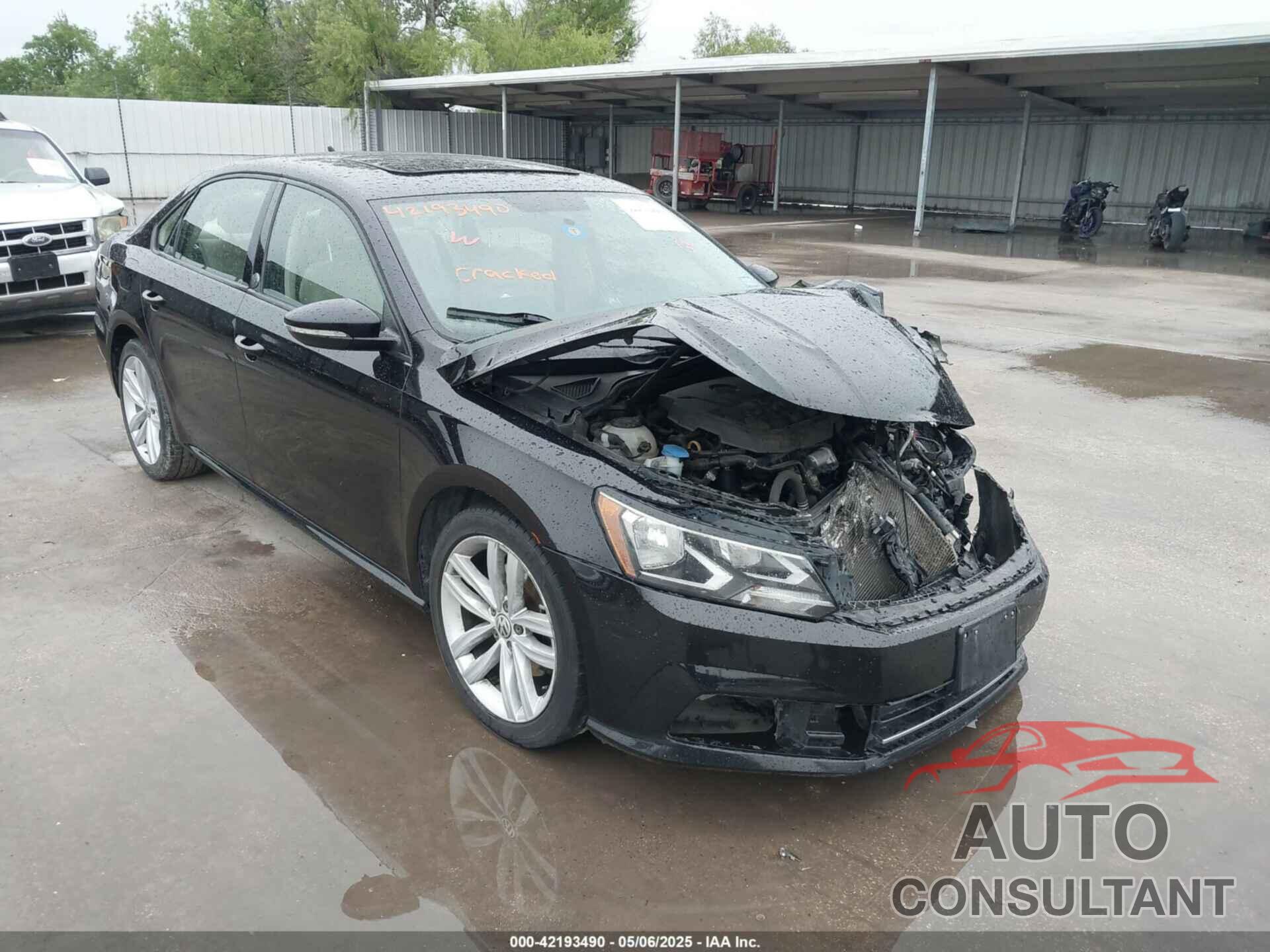 VOLKSWAGEN PASSAT 2019 - 1VWLA7A3XKC005667