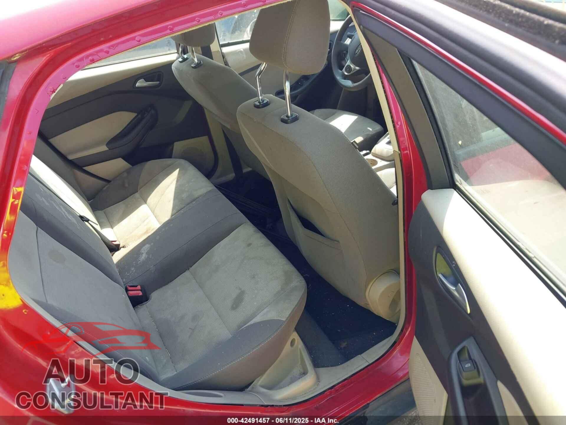 FORD FOCUS 2012 - 1FAHP3F24CL102709