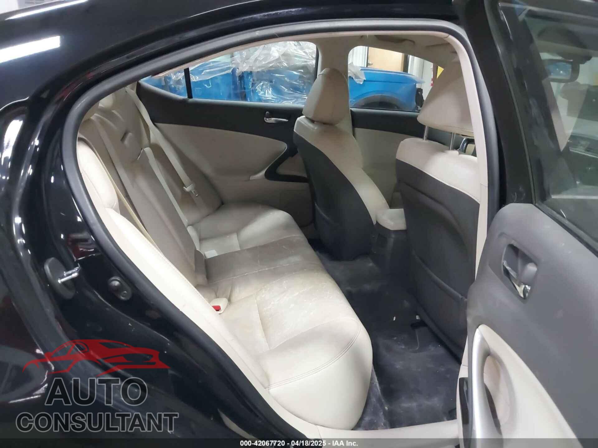 LEXUS IS 350 2011 - JTHCE5C2XB5000682